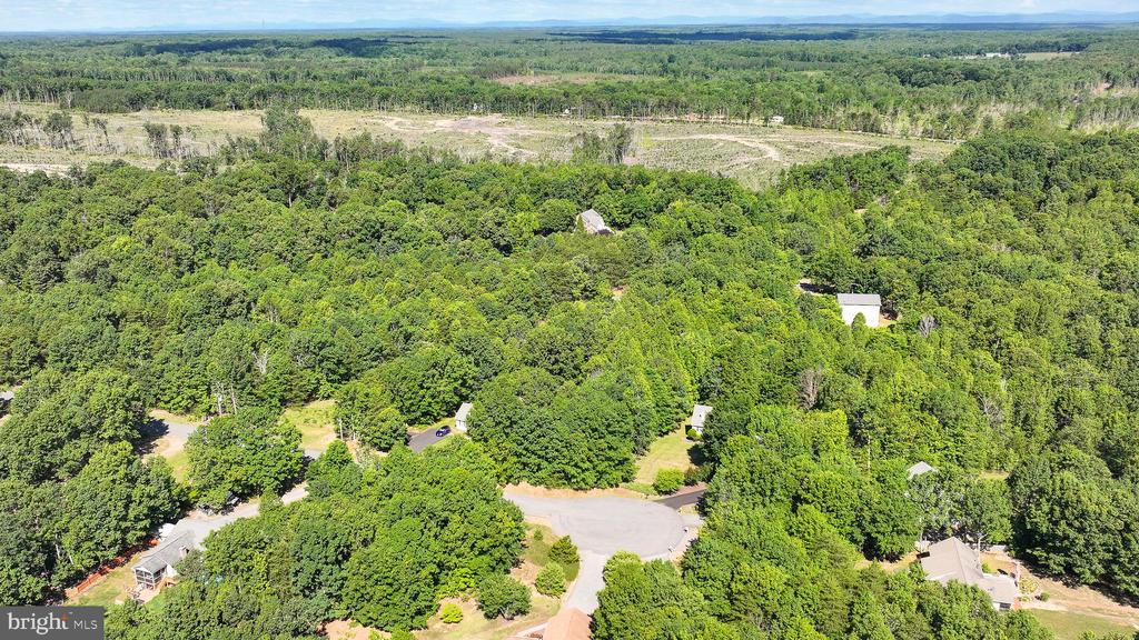 197 SHANNON GLEN CT, LOUISA, Virginia 23093, 5 Bedrooms Bedrooms, ,3 BathroomsBathrooms,Residential,197 SHANNON GLEN CT,VALA2010046 MLS # VALA2010046