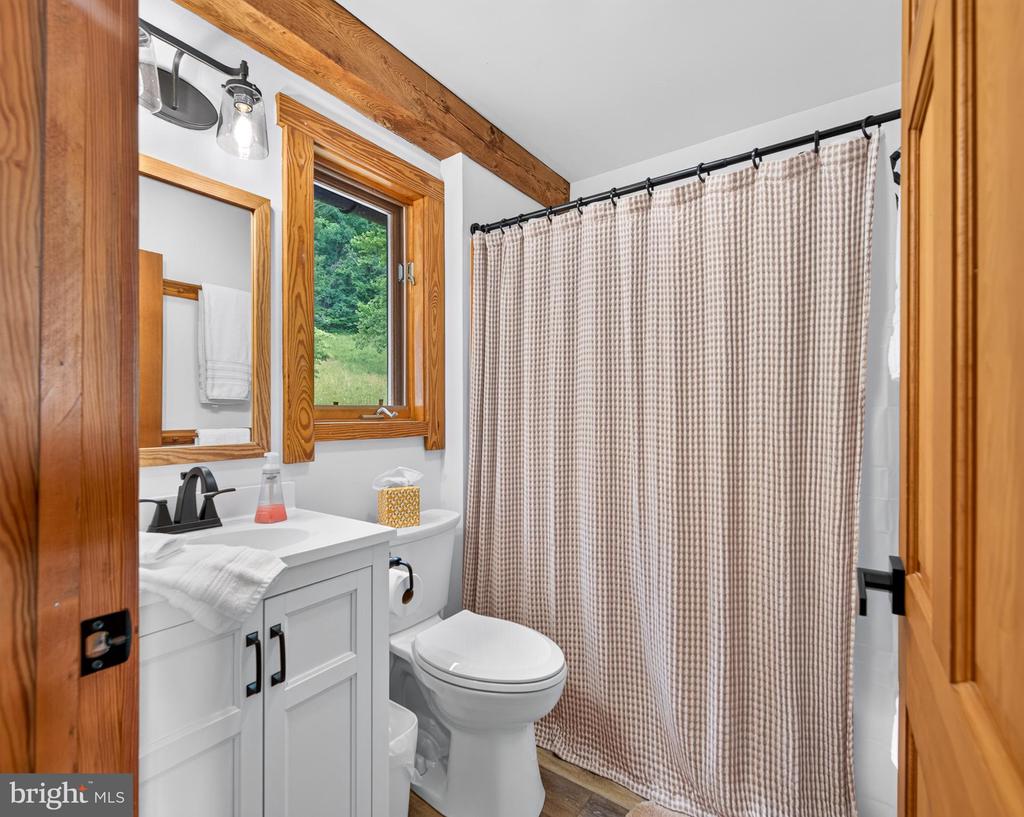 4028 S F T VALLEY RD, ETLAN, Virginia 22719, 5 Bedrooms Bedrooms, ,5 BathroomsBathrooms,Residential,4028 S F T VALLEY RD,VAMA2002818 MLS # VAMA2002818 4028 S F T VALLEY RD, ETLAN, Virginia 22719, 5 Bedrooms Bedrooms, ,5 BathroomsBathrooms,Residential,4028 S F T VALLEY RD,VAMA2002818 MLS # VAMA2002818