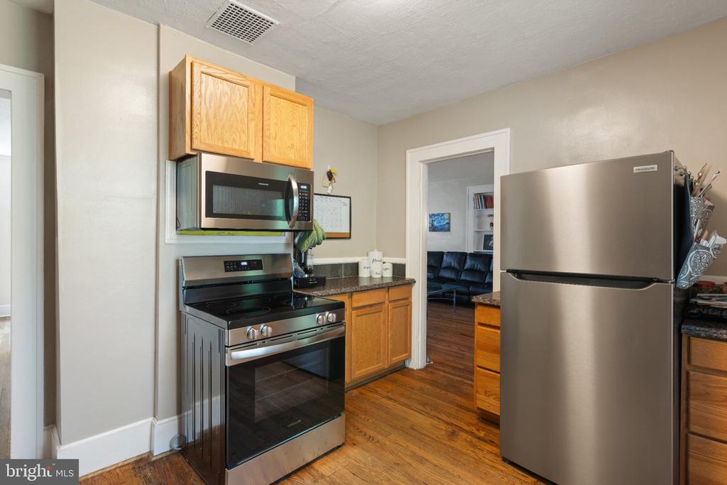 293 CAROLINE ST, ORANGE, Virginia 22960, 3 Bedrooms Bedrooms, ,3 BathroomsBathrooms,Residential,293 CAROLINE ST,VAOR2014486 MLS # VAOR2014486 293 CAROLINE ST, ORANGE, Virginia 22960, 3 Bedrooms Bedrooms, ,3 BathroomsBathrooms,Residential,293 CAROLINE ST,VAOR2014486 MLS # VAOR2014486