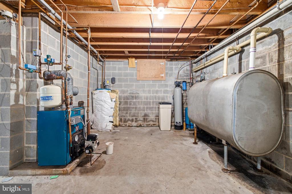2416 NEWPORT RD, SHENANDOAH, Virginia 22849, 2 Bedrooms Bedrooms, ,1 BathroomBathrooms,Residential,2416 NEWPORT RD,VAPA2006474 MLS # VAPA2006474