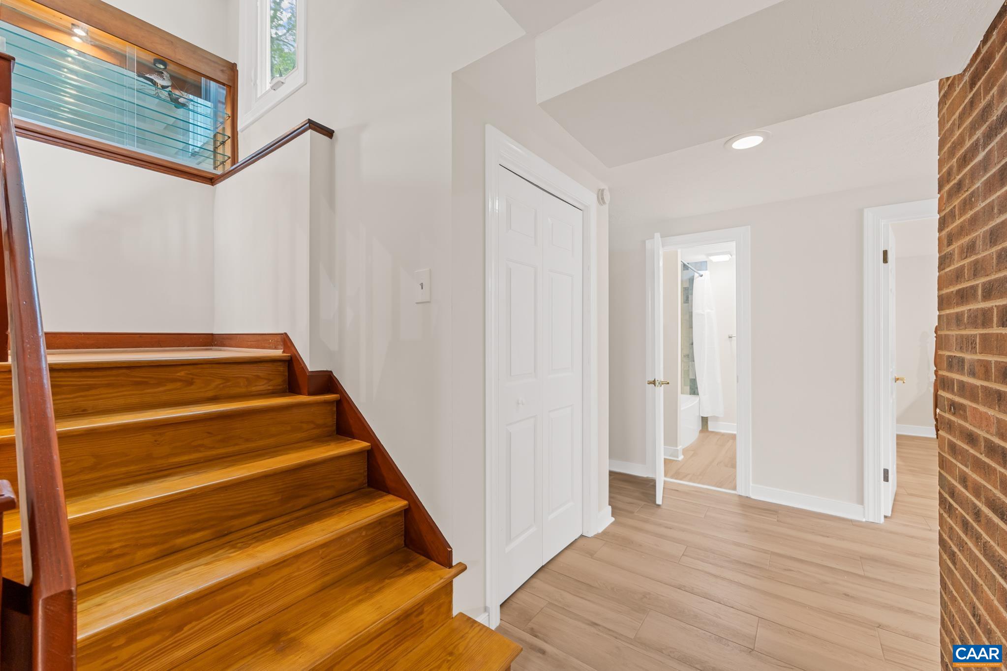 4 LAKEVIEW CIR, PALMYRA, Virginia 22963, 5 Bedrooms Bedrooms, ,3 BathroomsBathrooms,Residential,Waterfront tranquility,4 LAKEVIEW CIR,676504 MLS # 676504 4 LAKEVIEW CIR, PALMYRA, Virginia 22963, 5 Bedrooms Bedrooms, ,3 BathroomsBathrooms,Residential,Waterfront tranquility,4 LAKEVIEW CIR,676504 MLS # 676504