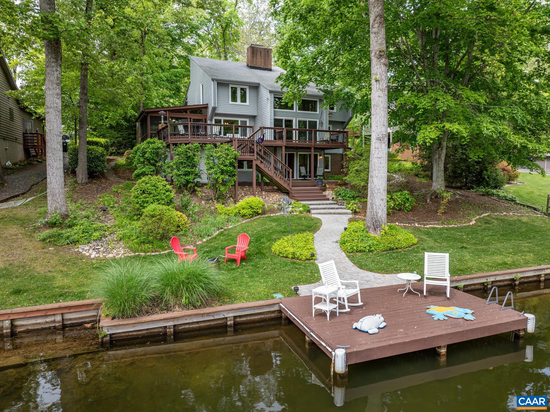 4 LAKEVIEW CIR, PALMYRA, Virginia 22963, 5 Bedrooms Bedrooms, ,3 BathroomsBathrooms,Residential,Waterfront tranquility,4 LAKEVIEW CIR,676504 MLS # 676504 4 LAKEVIEW CIR, PALMYRA, Virginia 22963, 5 Bedrooms Bedrooms, ,3 BathroomsBathrooms,Residential,Waterfront tranquility,4 LAKEVIEW CIR,676504 MLS # 676504