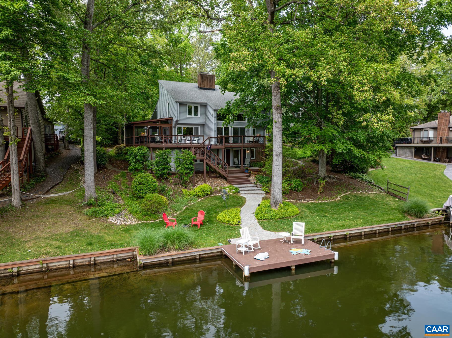4 LAKEVIEW CIR, PALMYRA, Virginia 22963, 5 Bedrooms Bedrooms, ,3 BathroomsBathrooms,Residential,Waterfront tranquility,4 LAKEVIEW CIR,676504 MLS # 676504 4 LAKEVIEW CIR, PALMYRA, Virginia 22963, 5 Bedrooms Bedrooms, ,3 BathroomsBathrooms,Residential,Waterfront tranquility,4 LAKEVIEW CIR,676504 MLS # 676504