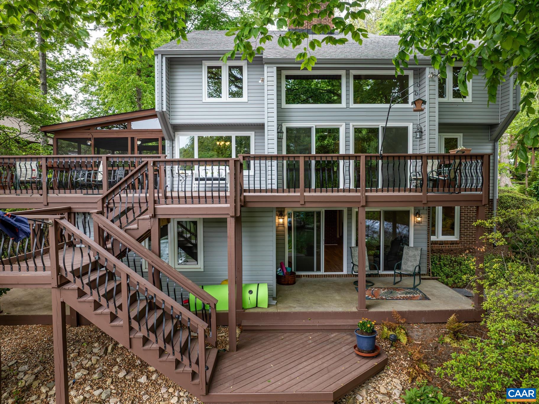4 LAKEVIEW CIR, PALMYRA, Virginia 22963, 5 Bedrooms Bedrooms, ,3 BathroomsBathrooms,Residential,Waterfront tranquility,4 LAKEVIEW CIR,676504 MLS # 676504 4 LAKEVIEW CIR, PALMYRA, Virginia 22963, 5 Bedrooms Bedrooms, ,3 BathroomsBathrooms,Residential,Waterfront tranquility,4 LAKEVIEW CIR,676504 MLS # 676504