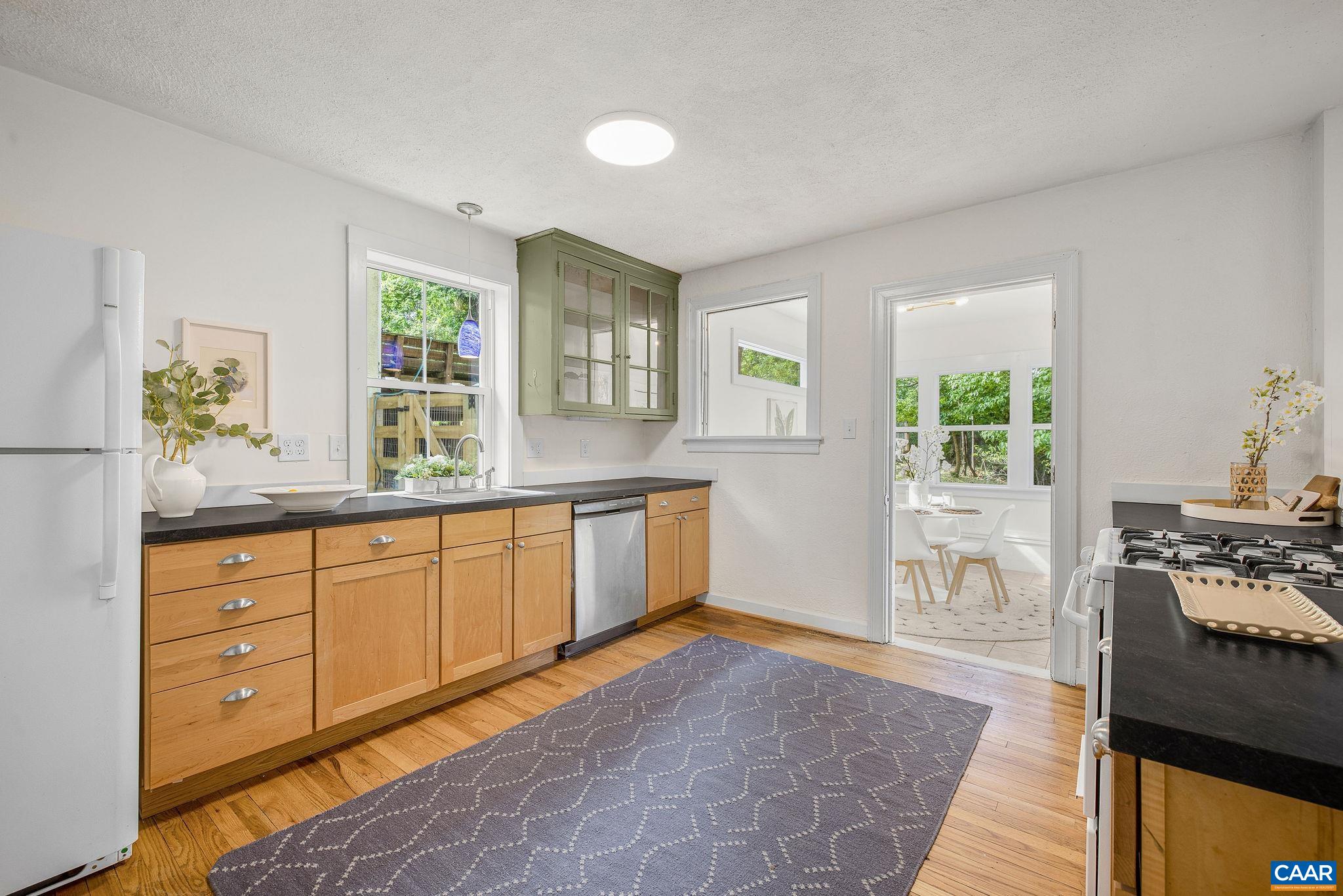 500 DRUID AVE, CHARLOTTESVILLE, Virginia 22902, 3 Bedrooms Bedrooms, ,2 BathroomsBathrooms,Residential,500 DRUID AVE,678350 MLS # 678350 500 DRUID AVE, CHARLOTTESVILLE, Virginia 22902, 3 Bedrooms Bedrooms, ,2 BathroomsBathrooms,Residential,500 DRUID AVE,678350 MLS # 678350