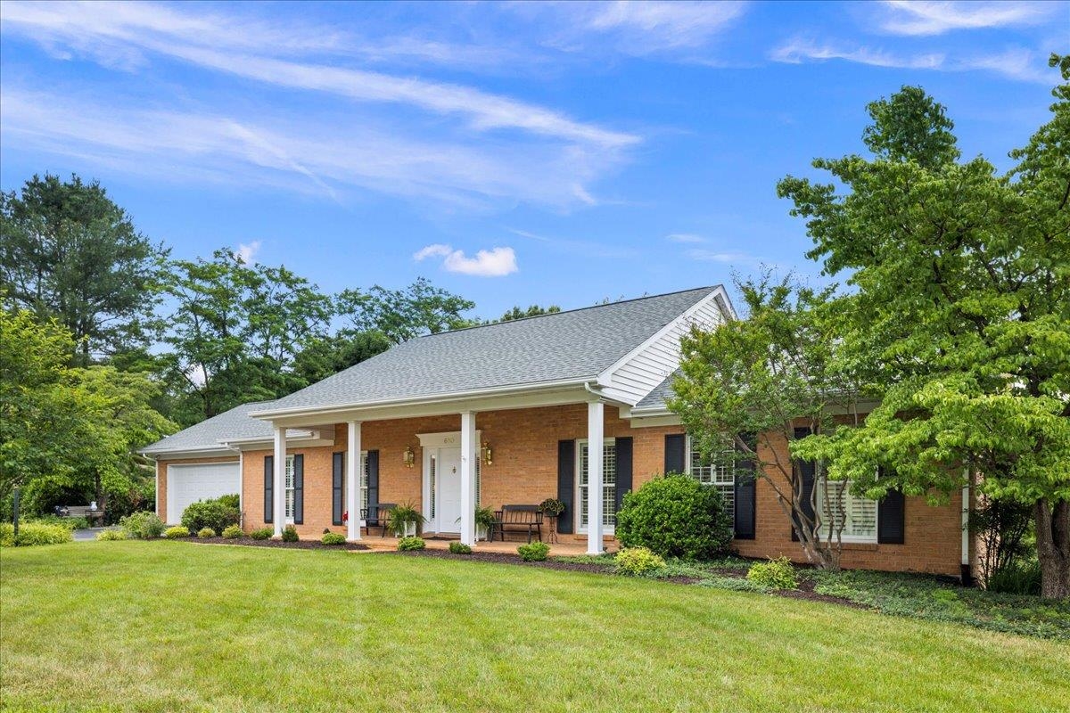 610 WOODMONT DR, STAUNTON, Virginia 24401, 4 Bedrooms Bedrooms, ,3 BathroomsBathrooms,Residential,610 WOODMONT DR,678449 MLS # 678449 610 WOODMONT DR, STAUNTON, Virginia 24401, 4 Bedrooms Bedrooms, ,3 BathroomsBathrooms,Residential,610 WOODMONT DR,678449 MLS # 678449