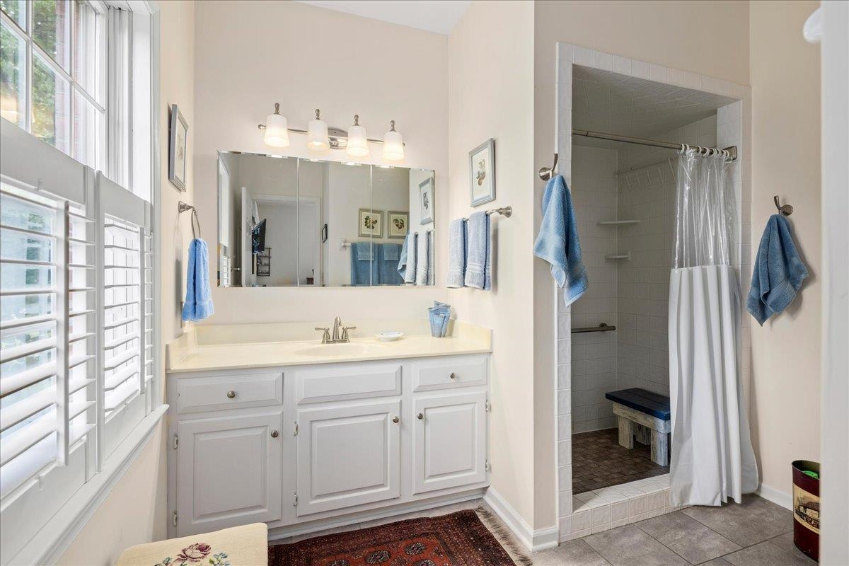 610 WOODMONT DR, STAUNTON, Virginia 24401, 4 Bedrooms Bedrooms, ,3 BathroomsBathrooms,Residential,610 WOODMONT DR,678449 MLS # 678449 610 WOODMONT DR, STAUNTON, Virginia 24401, 4 Bedrooms Bedrooms, ,3 BathroomsBathrooms,Residential,610 WOODMONT DR,678449 MLS # 678449