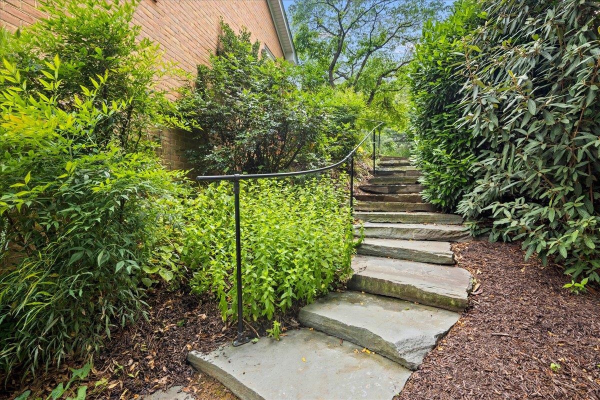 610 WOODMONT DR, STAUNTON, Virginia 24401, 4 Bedrooms Bedrooms, ,3 BathroomsBathrooms,Residential,610 WOODMONT DR,678449 MLS # 678449 610 WOODMONT DR, STAUNTON, Virginia 24401, 4 Bedrooms Bedrooms, ,3 BathroomsBathrooms,Residential,610 WOODMONT DR,678449 MLS # 678449