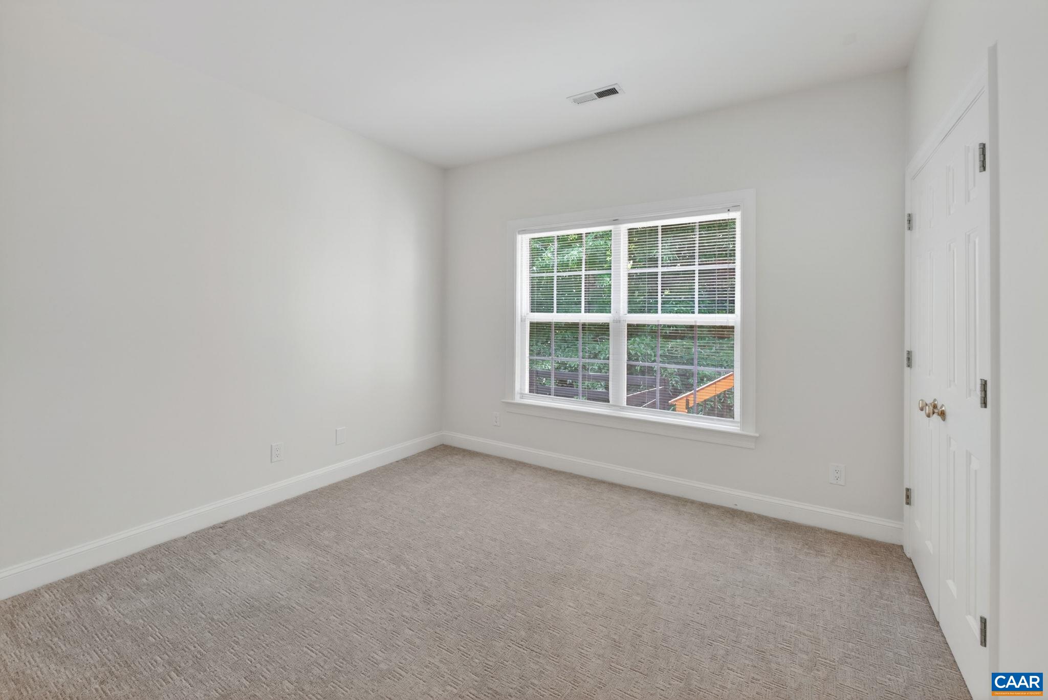 970 CHARTER OAKS DR, CHARLOTTESVILLE, Virginia 22901, 3 Bedrooms Bedrooms, ,2 BathroomsBathrooms,Residential,970 CHARTER OAKS DR,678530 MLS # 678530