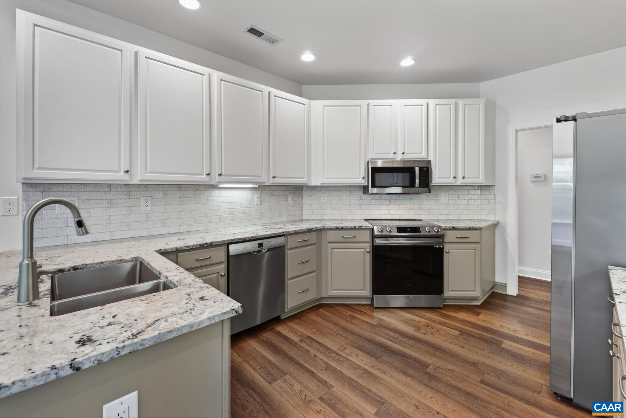 970 CHARTER OAKS DR, CHARLOTTESVILLE, Virginia 22901, 3 Bedrooms Bedrooms, ,2 BathroomsBathrooms,Residential,970 CHARTER OAKS DR,678530 MLS # 678530