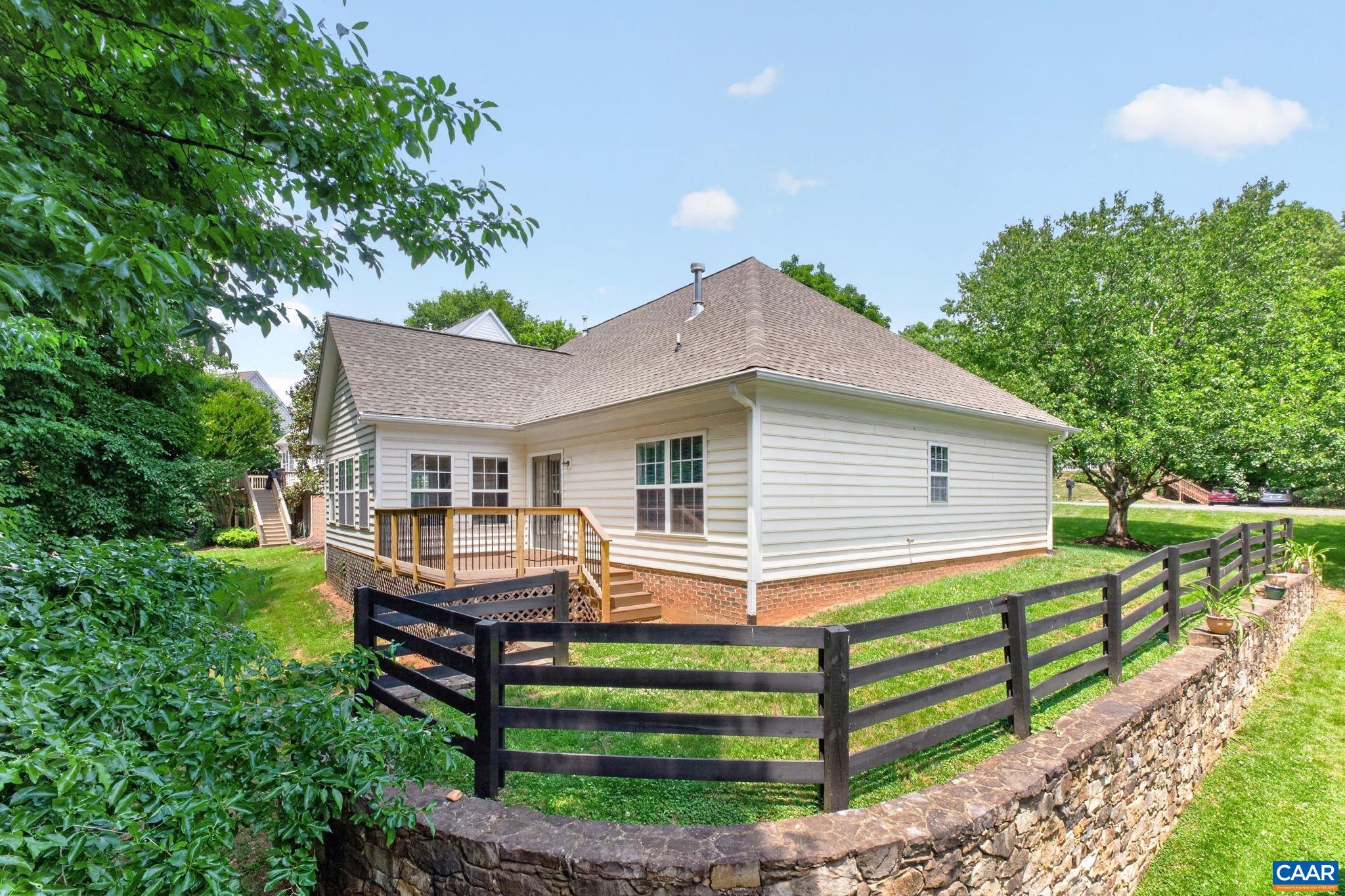 970 CHARTER OAKS DR, CHARLOTTESVILLE, Virginia 22901, 3 Bedrooms Bedrooms, ,2 BathroomsBathrooms,Residential,970 CHARTER OAKS DR,678530 MLS # 678530