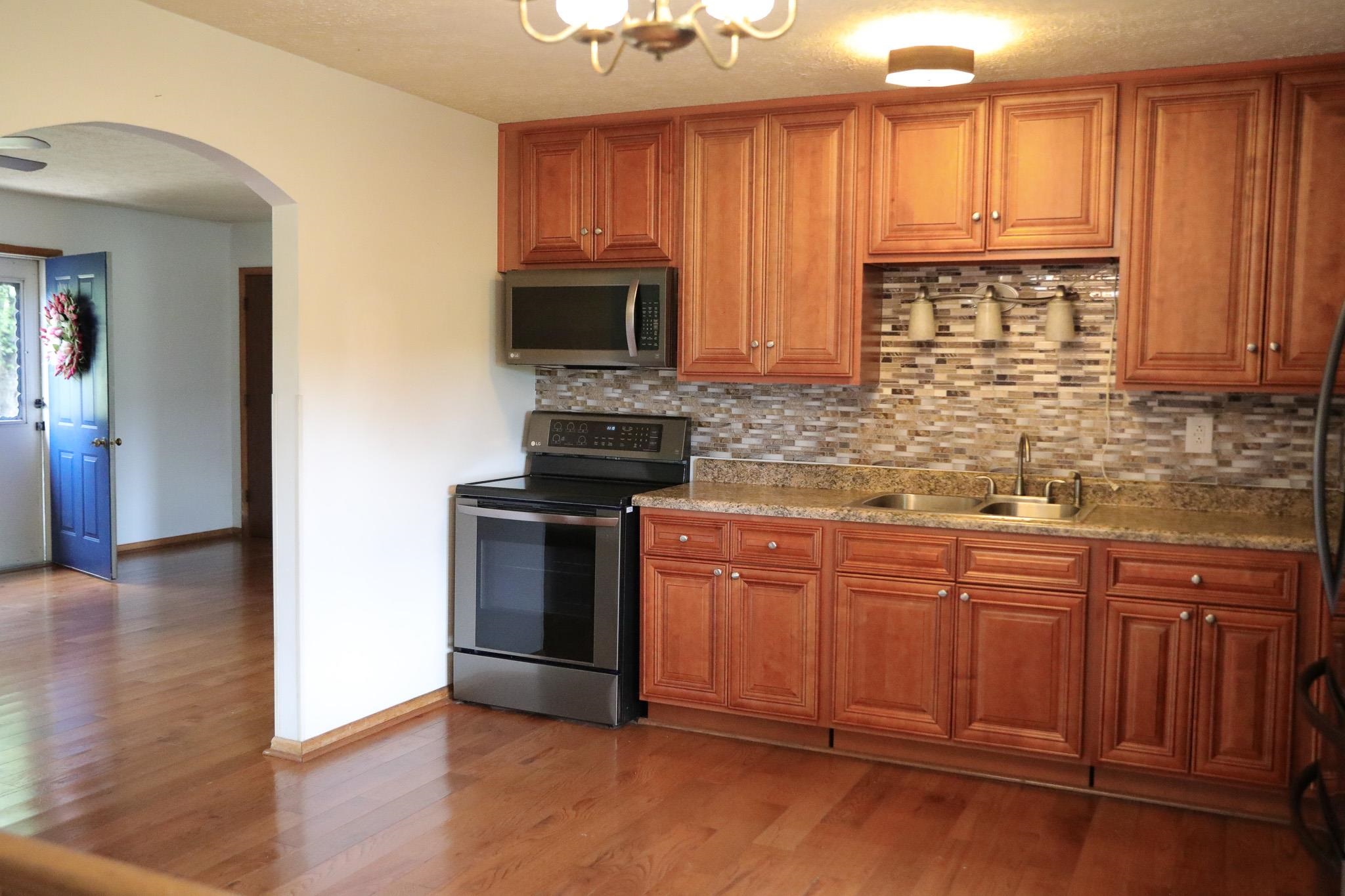 3592 OLD GREENVILLE RD, STAUNTON, Virginia 24401, 2 Bedrooms Bedrooms, ,1 BathroomBathrooms,Residential,Lerty Humphries Estate,3592 OLD GREENVILLE RD,678532 MLS # 678532 3592 OLD GREENVILLE RD, STAUNTON, Virginia 24401, 2 Bedrooms Bedrooms, ,1 BathroomBathrooms,Residential,Lerty Humphries Estate,3592 OLD GREENVILLE RD,678532 MLS # 678532