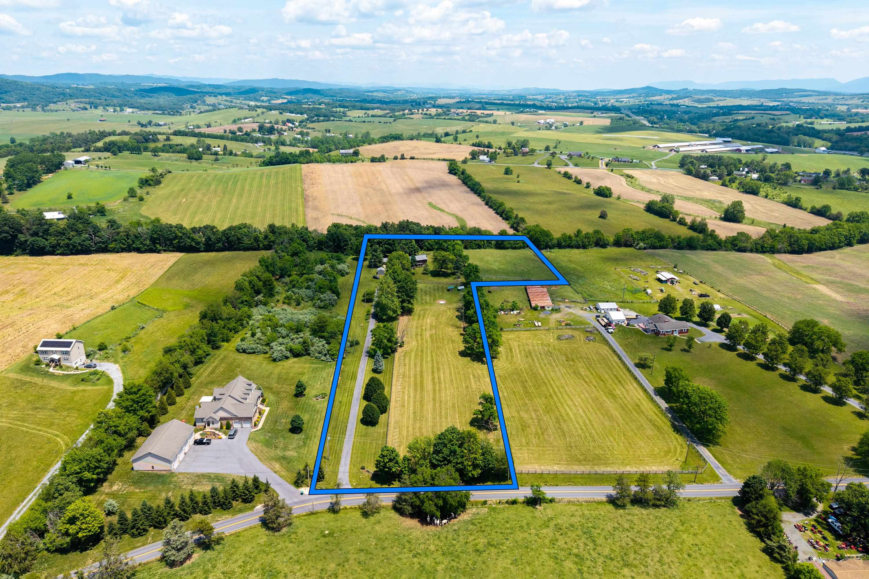 3980 GREENMOUNT RD, ROCKINGHAM, Virginia 22802, 4 Bedrooms Bedrooms, ,2 BathroomsBathrooms,Residential,3980 GREENMOUNT RD,678535 MLS # 678535 3980 GREENMOUNT RD, ROCKINGHAM, Virginia 22802, 4 Bedrooms Bedrooms, ,2 BathroomsBathrooms,Residential,3980 GREENMOUNT RD,678535 MLS # 678535