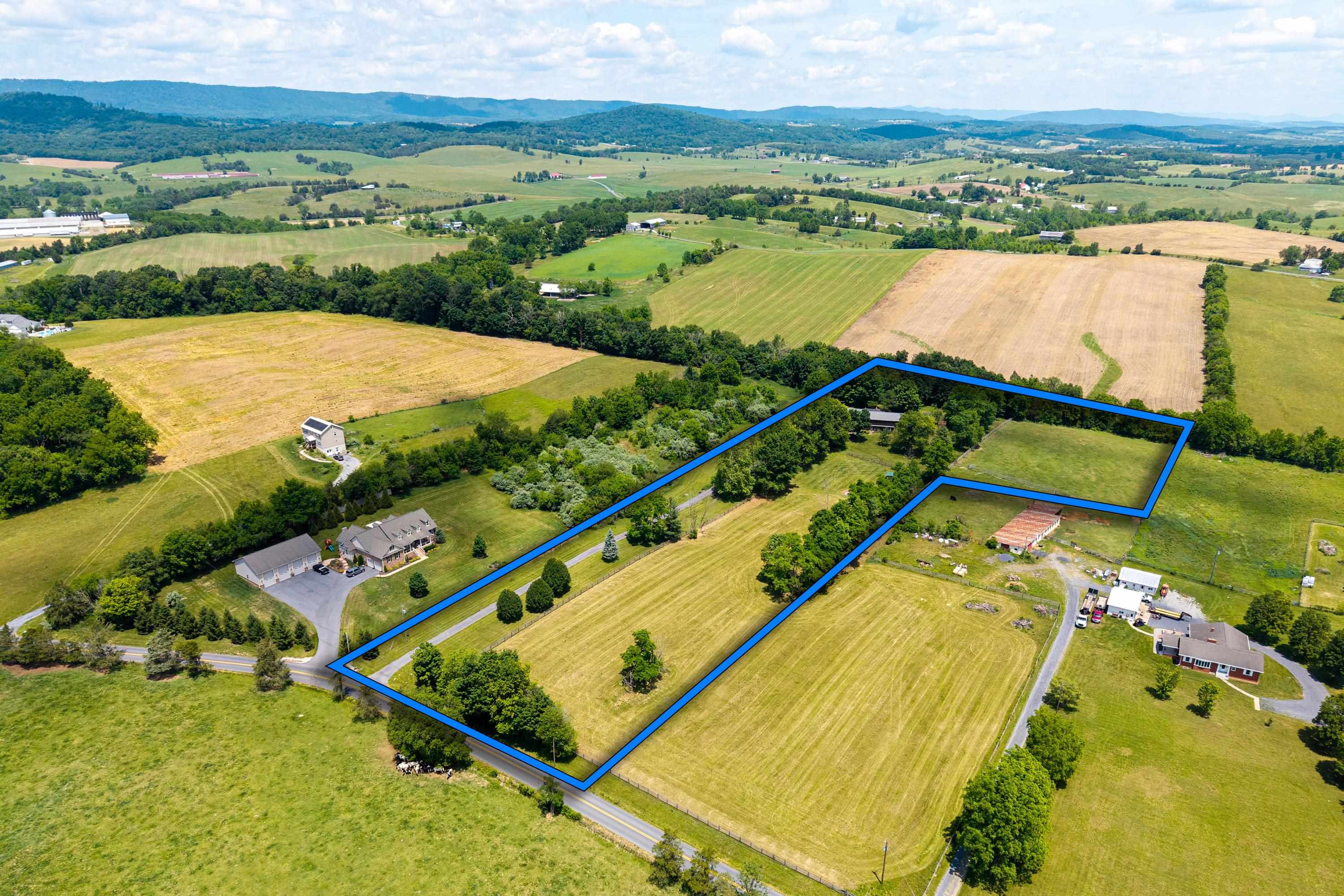 3980 GREENMOUNT RD, ROCKINGHAM, Virginia 22802, 4 Bedrooms Bedrooms, ,2 BathroomsBathrooms,Residential,3980 GREENMOUNT RD,678535 MLS # 678535 3980 GREENMOUNT RD, ROCKINGHAM, Virginia 22802, 4 Bedrooms Bedrooms, ,2 BathroomsBathrooms,Residential,3980 GREENMOUNT RD,678535 MLS # 678535