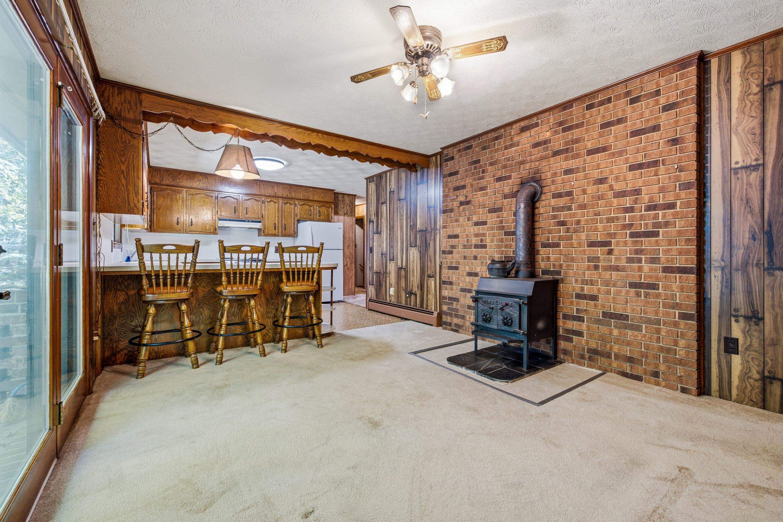 2416 NEWPORT RD, SHENANDOAH, Virginia 22849, 2 Bedrooms Bedrooms, ,1 BathroomBathrooms,Residential,2416 NEWPORT RD,678537 MLS # 678537 2416 NEWPORT RD, SHENANDOAH, Virginia 22849, 2 Bedrooms Bedrooms, ,1 BathroomBathrooms,Residential,2416 NEWPORT RD,678537 MLS # 678537