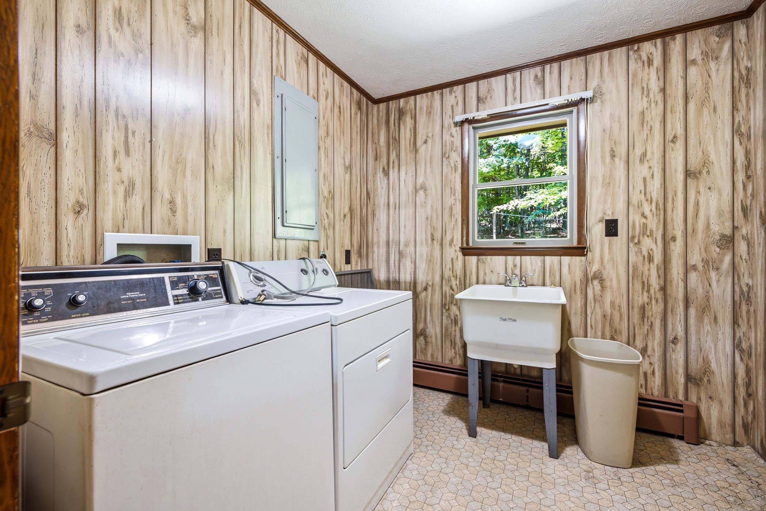 2416 NEWPORT RD, SHENANDOAH, Virginia 22849, 2 Bedrooms Bedrooms, ,1 BathroomBathrooms,Residential,2416 NEWPORT RD,678537 MLS # 678537 2416 NEWPORT RD, SHENANDOAH, Virginia 22849, 2 Bedrooms Bedrooms, ,1 BathroomBathrooms,Residential,2416 NEWPORT RD,678537 MLS # 678537