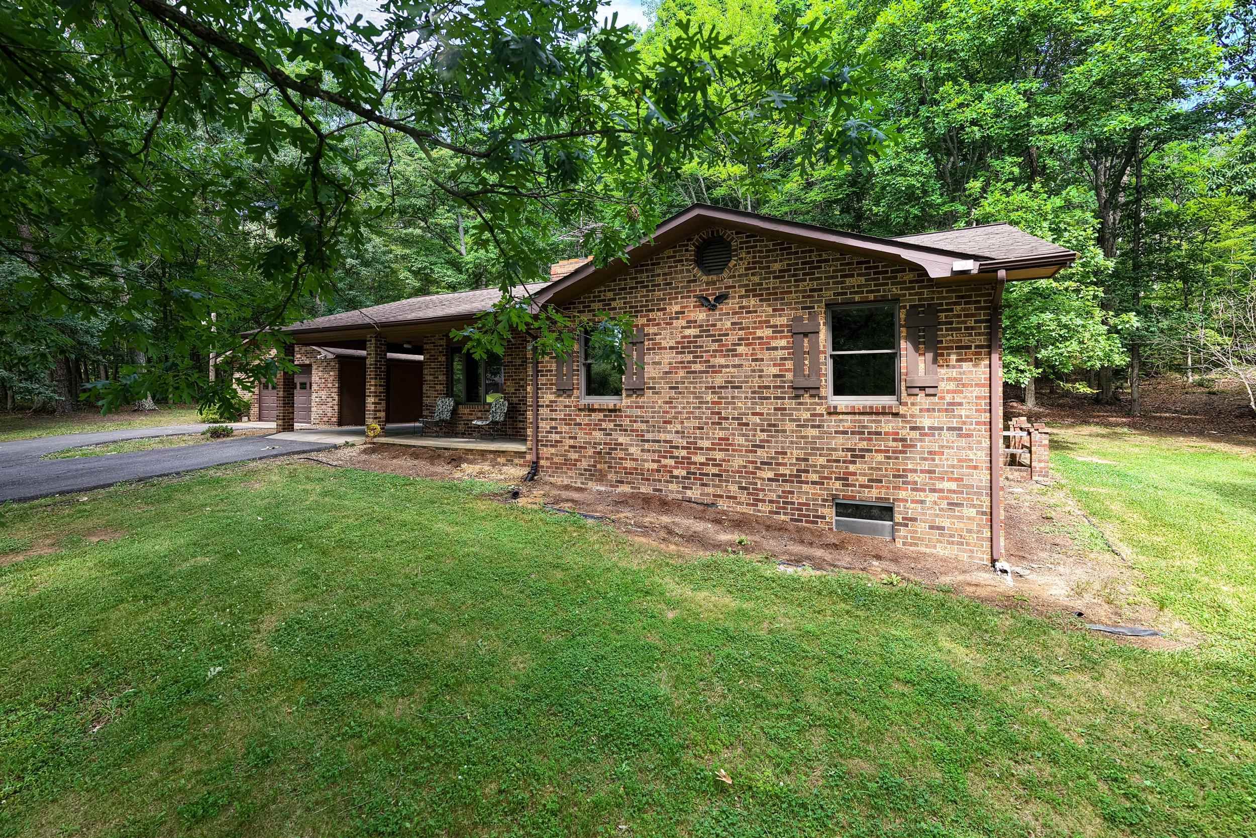 2416 NEWPORT RD, SHENANDOAH, Virginia 22849, 2 Bedrooms Bedrooms, ,1 BathroomBathrooms,Residential,2416 NEWPORT RD,678537 MLS # 678537 2416 NEWPORT RD, SHENANDOAH, Virginia 22849, 2 Bedrooms Bedrooms, ,1 BathroomBathrooms,Residential,2416 NEWPORT RD,678537 MLS # 678537