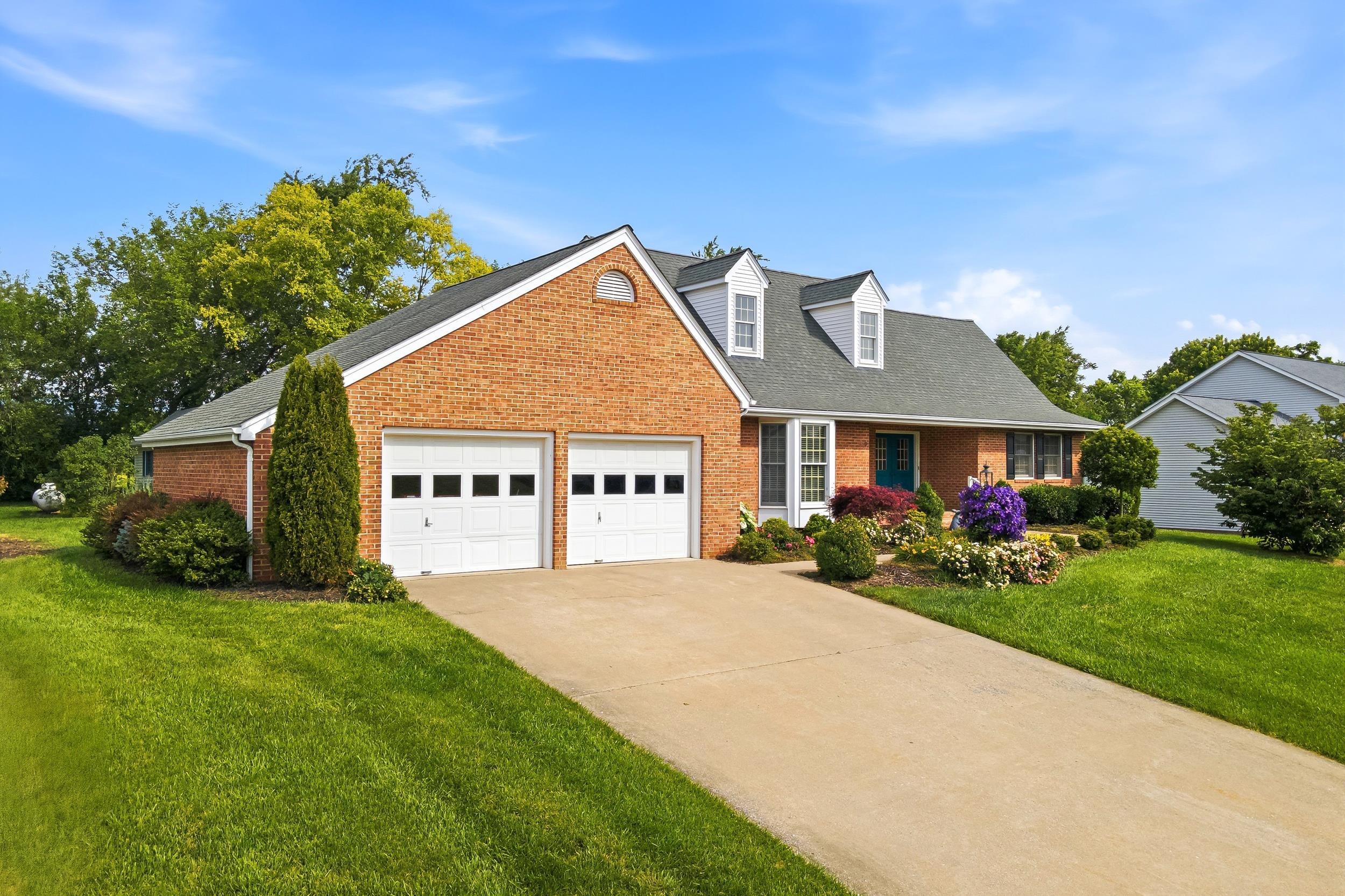 415 KERN ST, WOODSTOCK, Virginia 22664, 4 Bedrooms Bedrooms, ,2 BathroomsBathrooms,Residential,415 KERN ST,678543 MLS # 678543 415 KERN ST, WOODSTOCK, Virginia 22664, 4 Bedrooms Bedrooms, ,2 BathroomsBathrooms,Residential,415 KERN ST,678543 MLS # 678543