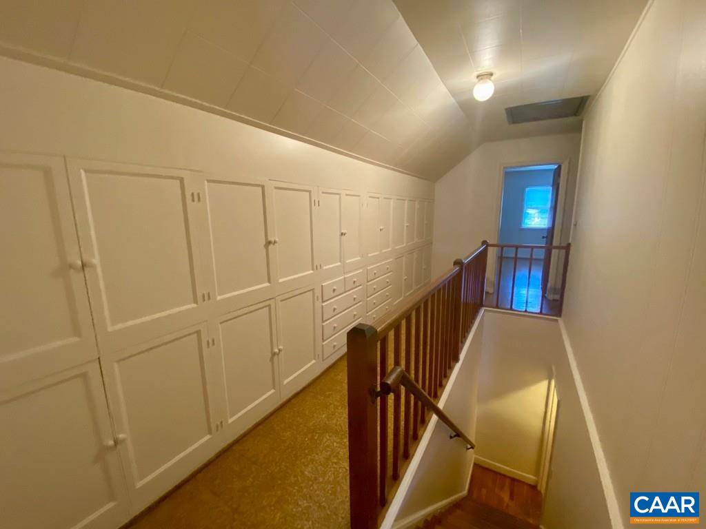 912 SAINT CHARLES AVE, CHARLOTTESVILLE, Virginia 22901, ,Residential,912 SAINT CHARLES AVE,678552 MLS # 678552