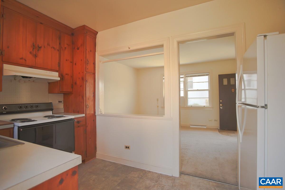912 SAINT CHARLES AVE, CHARLOTTESVILLE, Virginia 22901, ,Residential,912 SAINT CHARLES AVE,678552 MLS # 678552