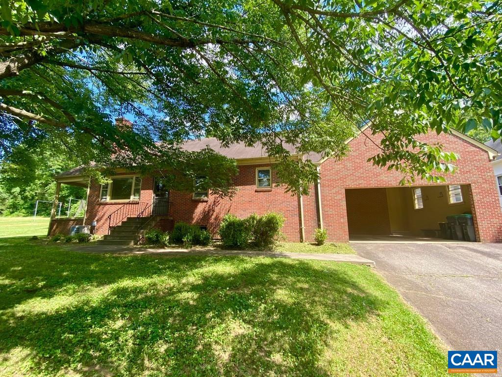 912 SAINT CHARLES AVE, CHARLOTTESVILLE, Virginia 22901, ,Residential,912 SAINT CHARLES AVE,678552 MLS # 678552