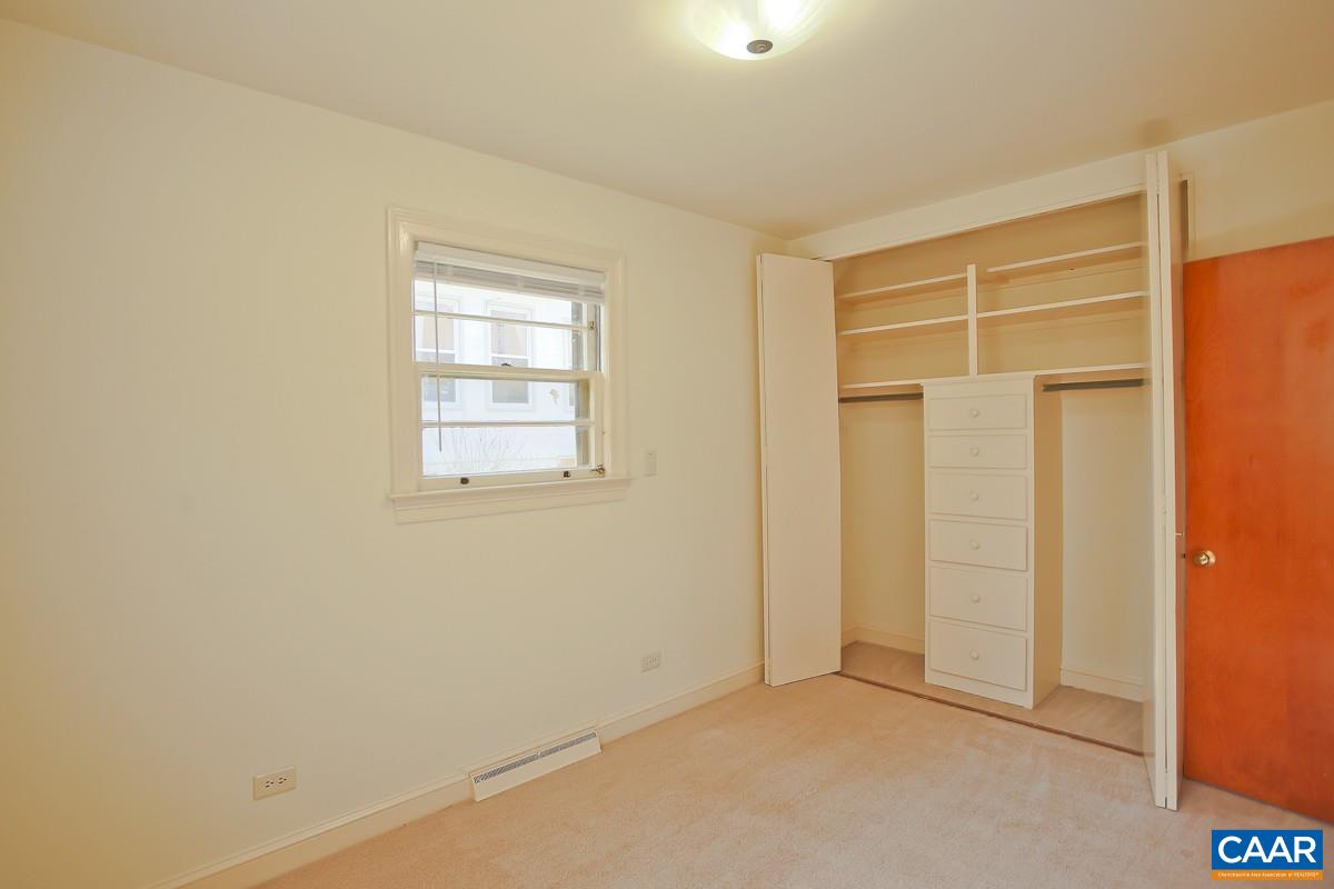 912 SAINT CHARLES AVE, CHARLOTTESVILLE, Virginia 22901, ,Residential,912 SAINT CHARLES AVE,678552 MLS # 678552