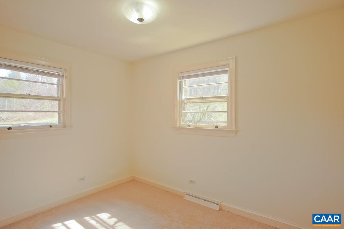 912 SAINT CHARLES AVE, CHARLOTTESVILLE, Virginia 22901, ,Residential,912 SAINT CHARLES AVE,678552 MLS # 678552