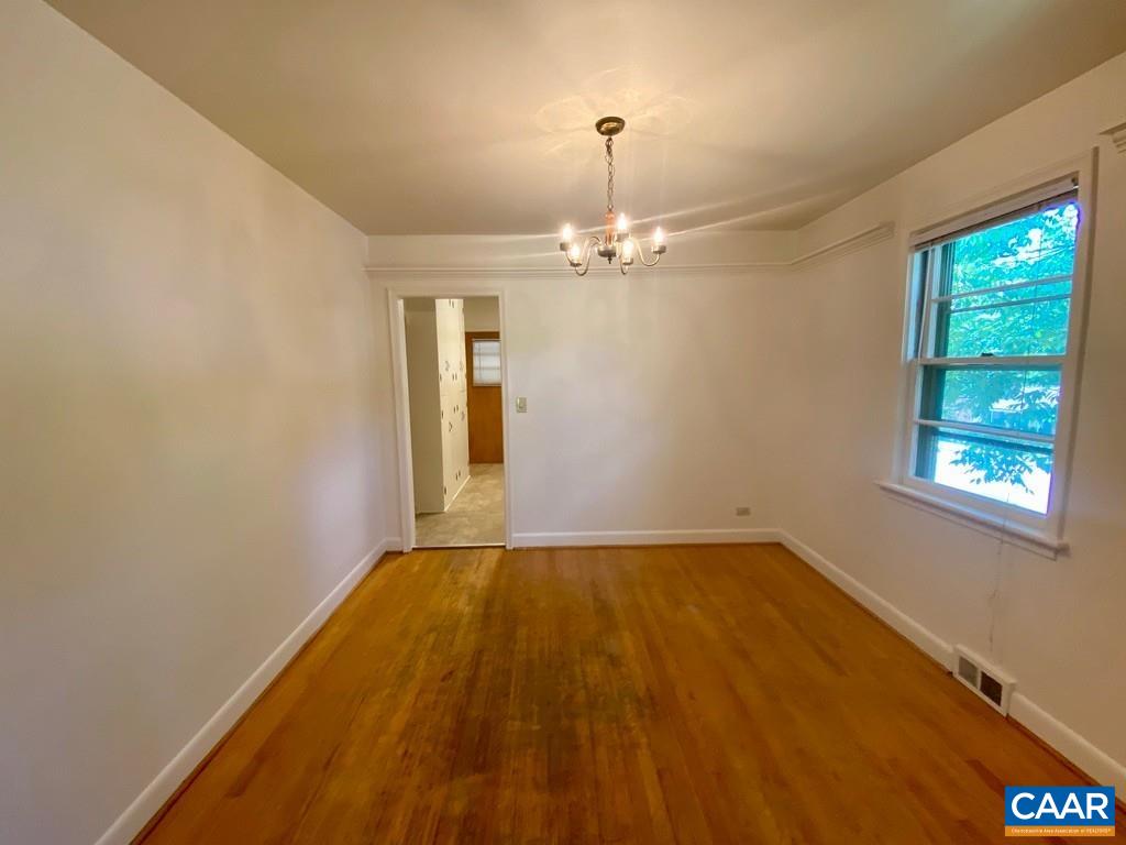 912 SAINT CHARLES AVE, CHARLOTTESVILLE, Virginia 22901, ,Residential,912 SAINT CHARLES AVE,678552 MLS # 678552