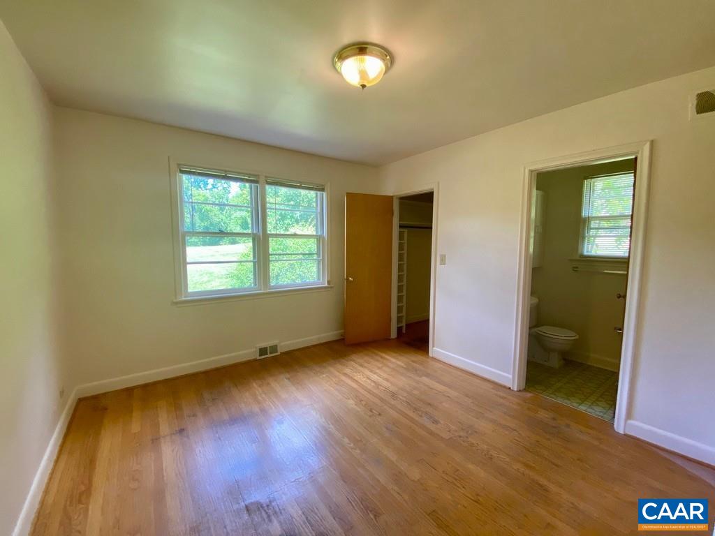 912 SAINT CHARLES AVE, CHARLOTTESVILLE, Virginia 22901, ,Residential,912 SAINT CHARLES AVE,678552 MLS # 678552