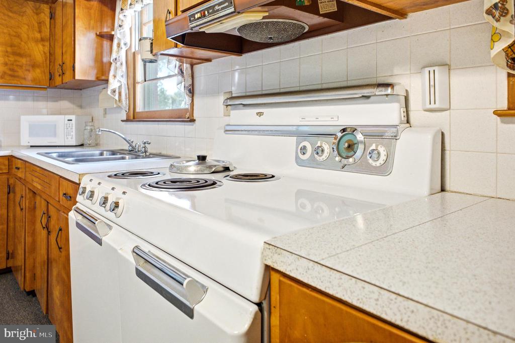 2275 US HIGHWAY 211 W, LURAY, Virginia 22835, 2 Bedrooms Bedrooms, ,1 BathroomBathrooms,Residential,2275 US HIGHWAY 211 W,VAPA2006566 MLS # VAPA2006566 2275 US HIGHWAY 211 W, LURAY, Virginia 22835, 2 Bedrooms Bedrooms, ,1 BathroomBathrooms,Residential,2275 US HIGHWAY 211 W,VAPA2006566 MLS # VAPA2006566