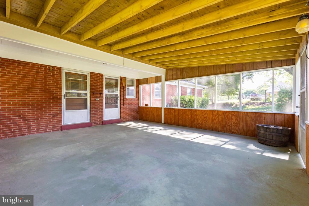 2275 US HIGHWAY 211 W, LURAY, Virginia 22835, 2 Bedrooms Bedrooms, ,1 BathroomBathrooms,Residential,2275 US HIGHWAY 211 W,VAPA2006566 MLS # VAPA2006566 2275 US HIGHWAY 211 W, LURAY, Virginia 22835, 2 Bedrooms Bedrooms, ,1 BathroomBathrooms,Residential,2275 US HIGHWAY 211 W,VAPA2006566 MLS # VAPA2006566