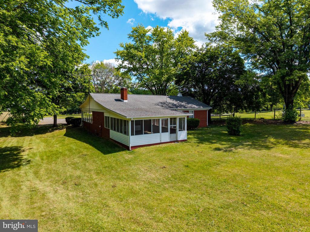 2275 US HIGHWAY 211 W, LURAY, Virginia 22835, 2 Bedrooms Bedrooms, ,1 BathroomBathrooms,Residential,2275 US HIGHWAY 211 W,VAPA2006566 MLS # VAPA2006566 2275 US HIGHWAY 211 W, LURAY, Virginia 22835, 2 Bedrooms Bedrooms, ,1 BathroomBathrooms,Residential,2275 US HIGHWAY 211 W,VAPA2006566 MLS # VAPA2006566