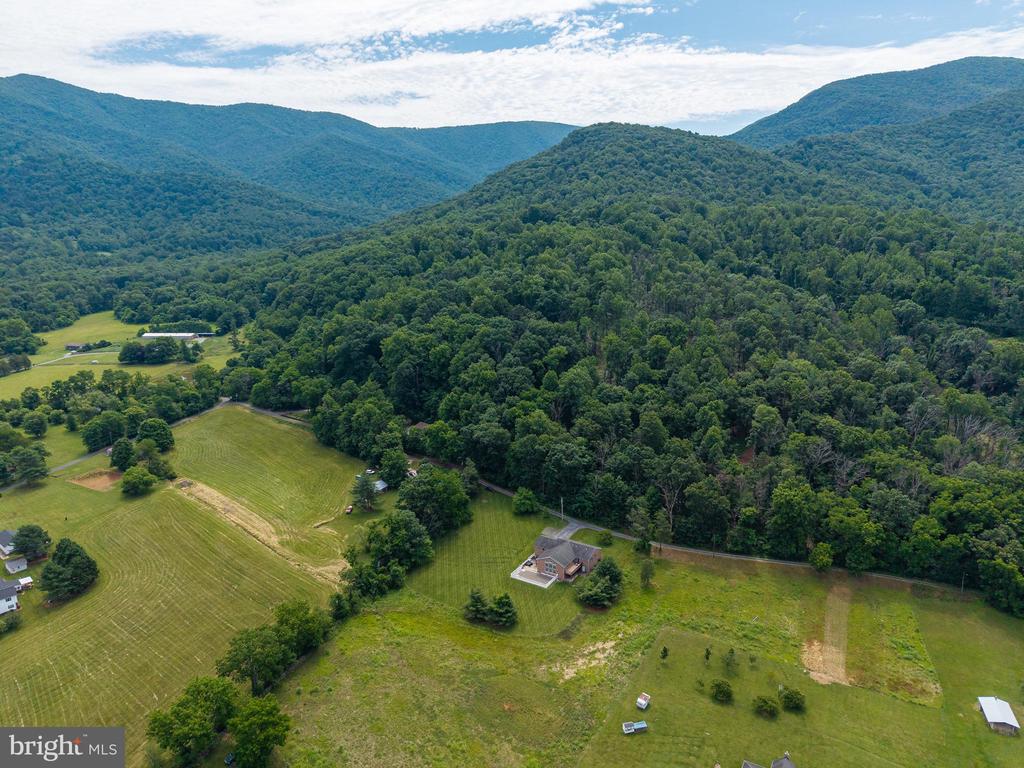 402 LAUCK LN, STANLEY, Virginia 22851, 4 Bedrooms Bedrooms, ,2 BathroomsBathrooms,Residential,402 LAUCK LN,VAPA2006568 MLS # VAPA2006568 402 LAUCK LN, STANLEY, Virginia 22851, 4 Bedrooms Bedrooms, ,2 BathroomsBathrooms,Residential,402 LAUCK LN,VAPA2006568 MLS # VAPA2006568