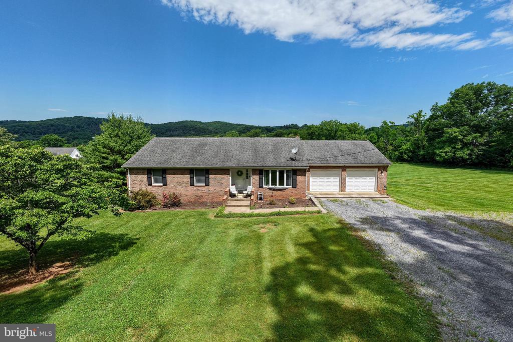 402 LAUCK LN, STANLEY, Virginia 22851, 4 Bedrooms Bedrooms, ,2 BathroomsBathrooms,Residential,402 LAUCK LN,VAPA2006568 MLS # VAPA2006568 402 LAUCK LN, STANLEY, Virginia 22851, 4 Bedrooms Bedrooms, ,2 BathroomsBathrooms,Residential,402 LAUCK LN,VAPA2006568 MLS # VAPA2006568