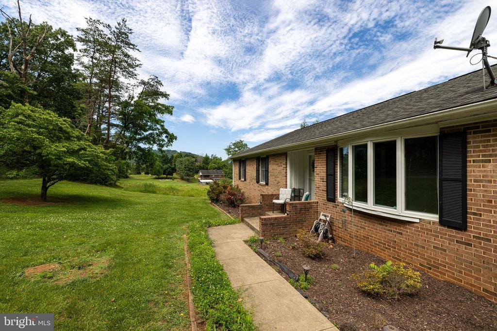 402 LAUCK LN, STANLEY, Virginia 22851, 4 Bedrooms Bedrooms, ,2 BathroomsBathrooms,Residential,402 LAUCK LN,VAPA2006568 MLS # VAPA2006568 402 LAUCK LN, STANLEY, Virginia 22851, 4 Bedrooms Bedrooms, ,2 BathroomsBathrooms,Residential,402 LAUCK LN,VAPA2006568 MLS # VAPA2006568