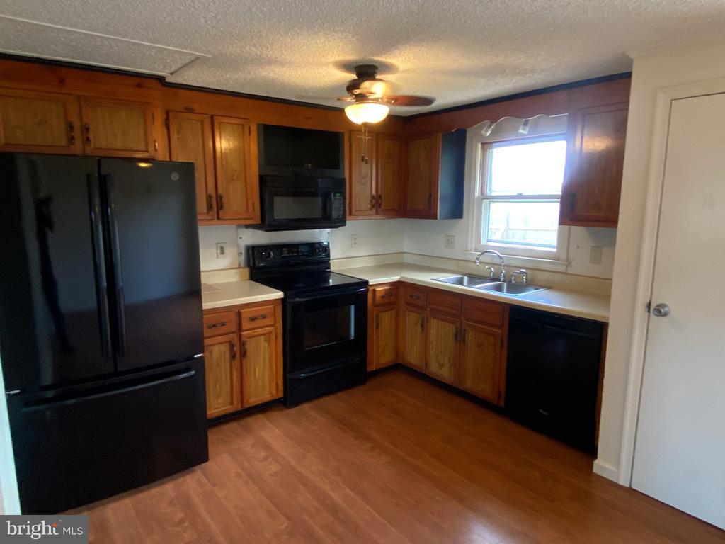 10405 GORDON RD, SPOTSYLVANIA, Virginia 22553, 3 Bedrooms Bedrooms, ,2 BathroomsBathrooms,Residential,10405 GORDON RD,VASP2042846 MLS # VASP2042846 10405 GORDON RD, SPOTSYLVANIA, Virginia 22553, 3 Bedrooms Bedrooms, ,2 BathroomsBathrooms,Residential,10405 GORDON RD,VASP2042846 MLS # VASP2042846