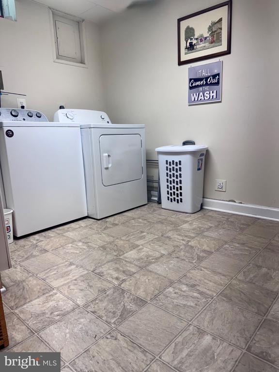 3508 LEN HART LN, FREDERICKSBURG, Virginia 22408, 4 Bedrooms Bedrooms, ,2 BathroomsBathrooms,Residential,3508 LEN HART LN,VASP2043038 MLS # VASP2043038