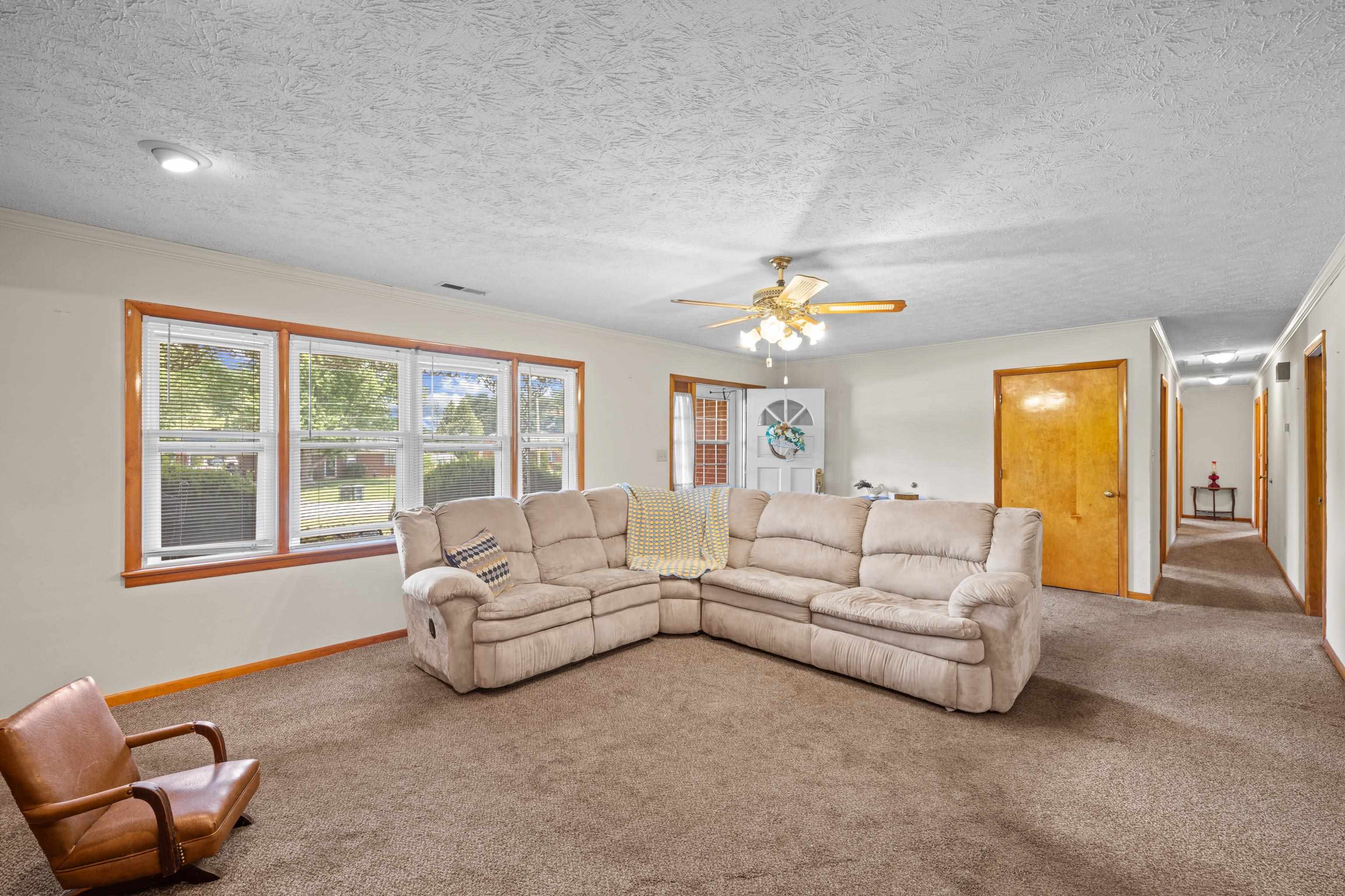 15 YORK AVE, STUARTS DRAFT, Virginia 24477, 3 Bedrooms Bedrooms, ,3 BathroomsBathrooms,Residential,15 YORK AVE,678557 MLS # 678557 15 YORK AVE, STUARTS DRAFT, Virginia 24477, 3 Bedrooms Bedrooms, ,3 BathroomsBathrooms,Residential,15 YORK AVE,678557 MLS # 678557