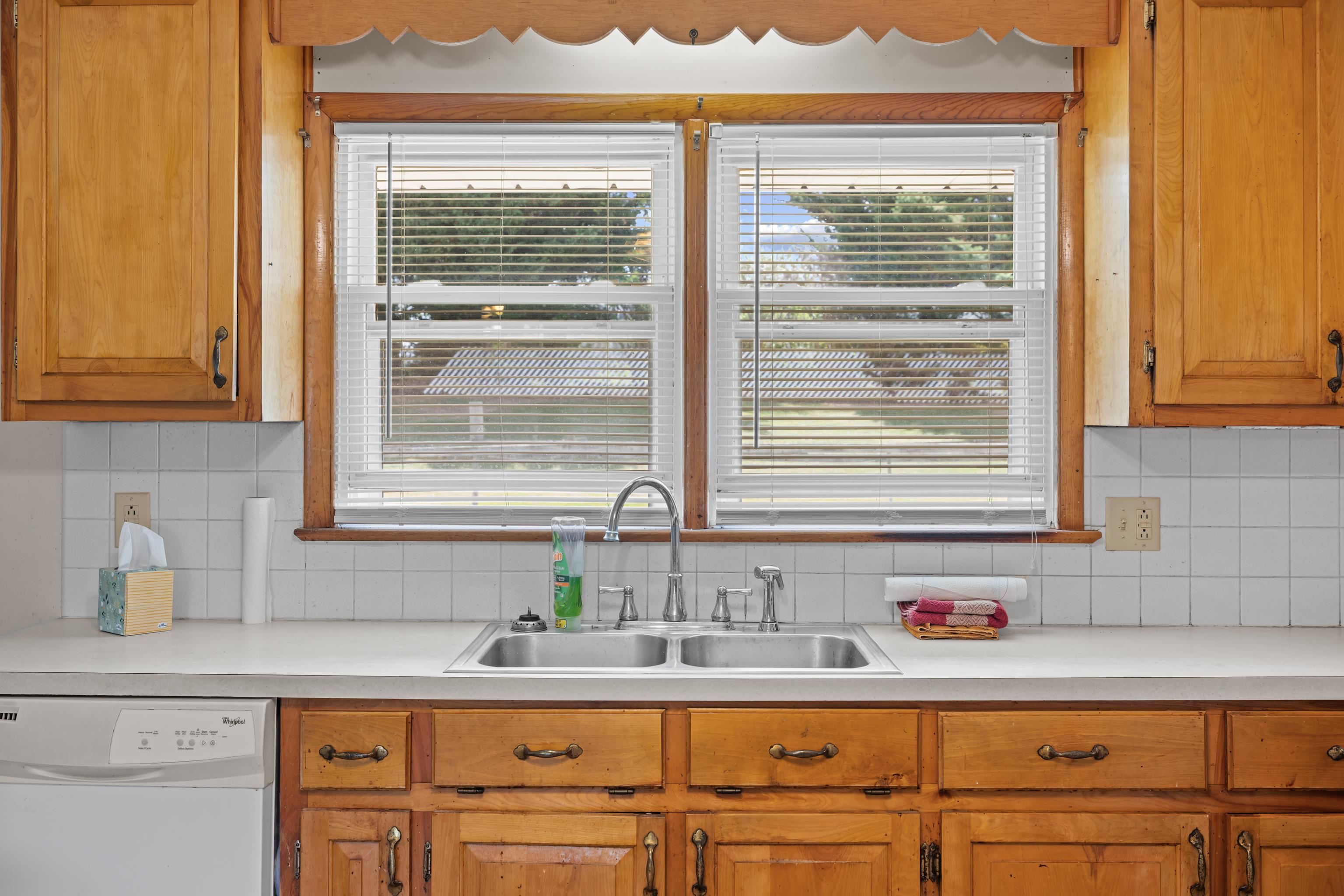 15 YORK AVE, STUARTS DRAFT, Virginia 24477, 3 Bedrooms Bedrooms, ,3 BathroomsBathrooms,Residential,15 YORK AVE,678557 MLS # 678557 15 YORK AVE, STUARTS DRAFT, Virginia 24477, 3 Bedrooms Bedrooms, ,3 BathroomsBathrooms,Residential,15 YORK AVE,678557 MLS # 678557