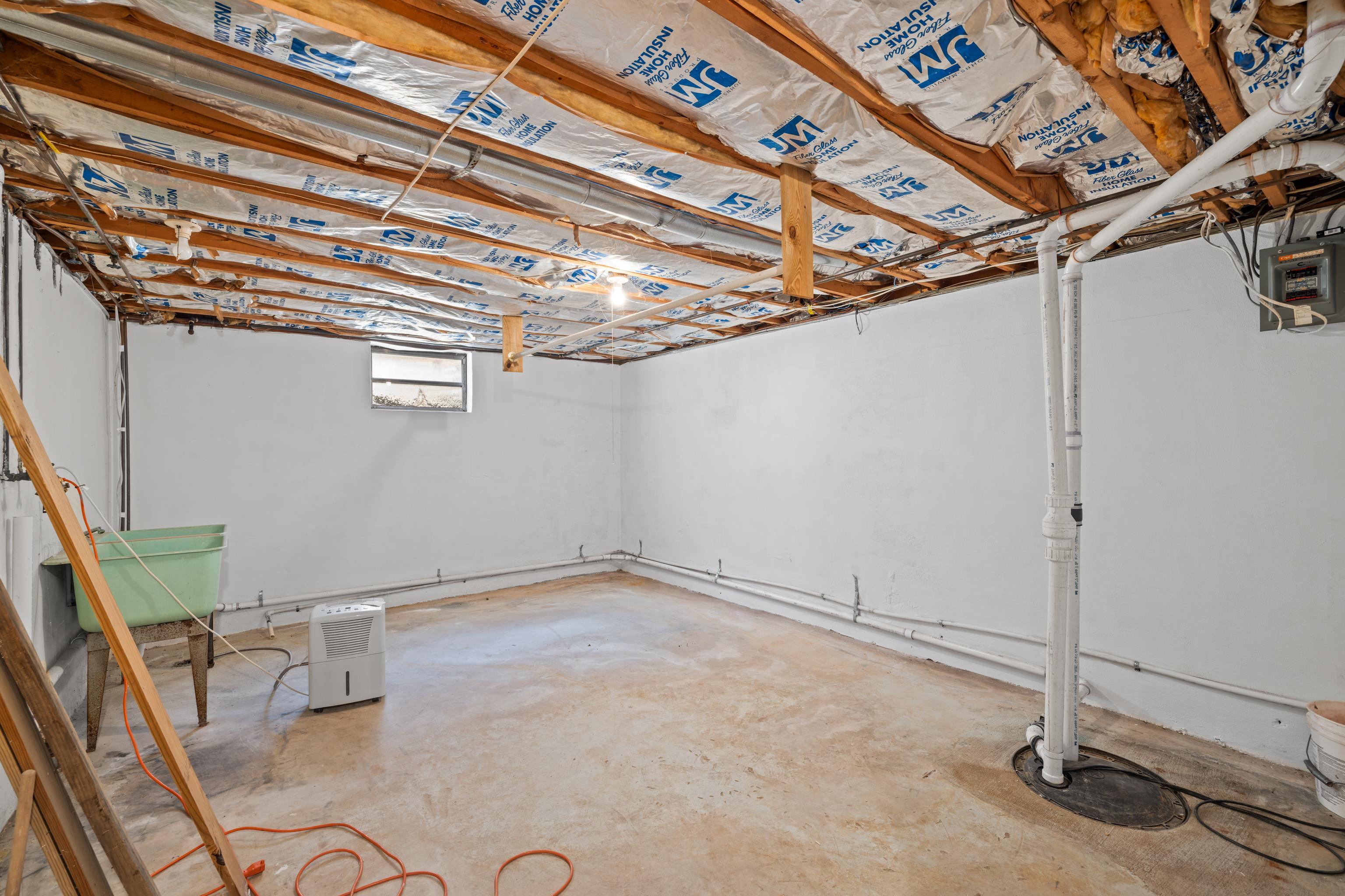 15 YORK AVE, STUARTS DRAFT, Virginia 24477, 3 Bedrooms Bedrooms, ,3 BathroomsBathrooms,Residential,15 YORK AVE,678557 MLS # 678557 15 YORK AVE, STUARTS DRAFT, Virginia 24477, 3 Bedrooms Bedrooms, ,3 BathroomsBathrooms,Residential,15 YORK AVE,678557 MLS # 678557