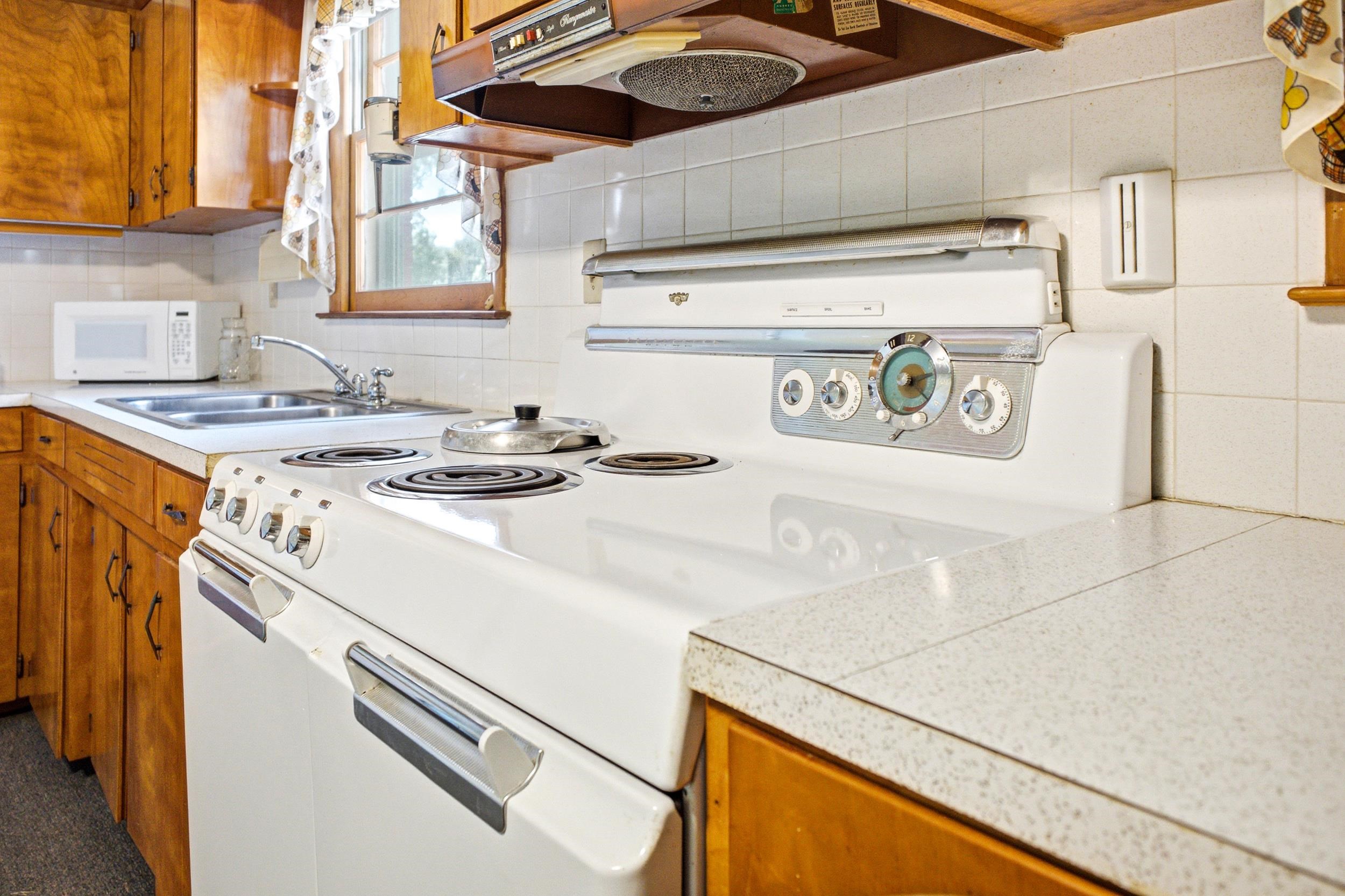 2275 US HWY 211 W, LURAY, Virginia 22835, 2 Bedrooms Bedrooms, ,1 BathroomBathrooms,Residential,2275 US HWY 211 W,678558 MLS # 678558 2275 US HWY 211 W, LURAY, Virginia 22835, 2 Bedrooms Bedrooms, ,1 BathroomBathrooms,Residential,2275 US HWY 211 W,678558 MLS # 678558