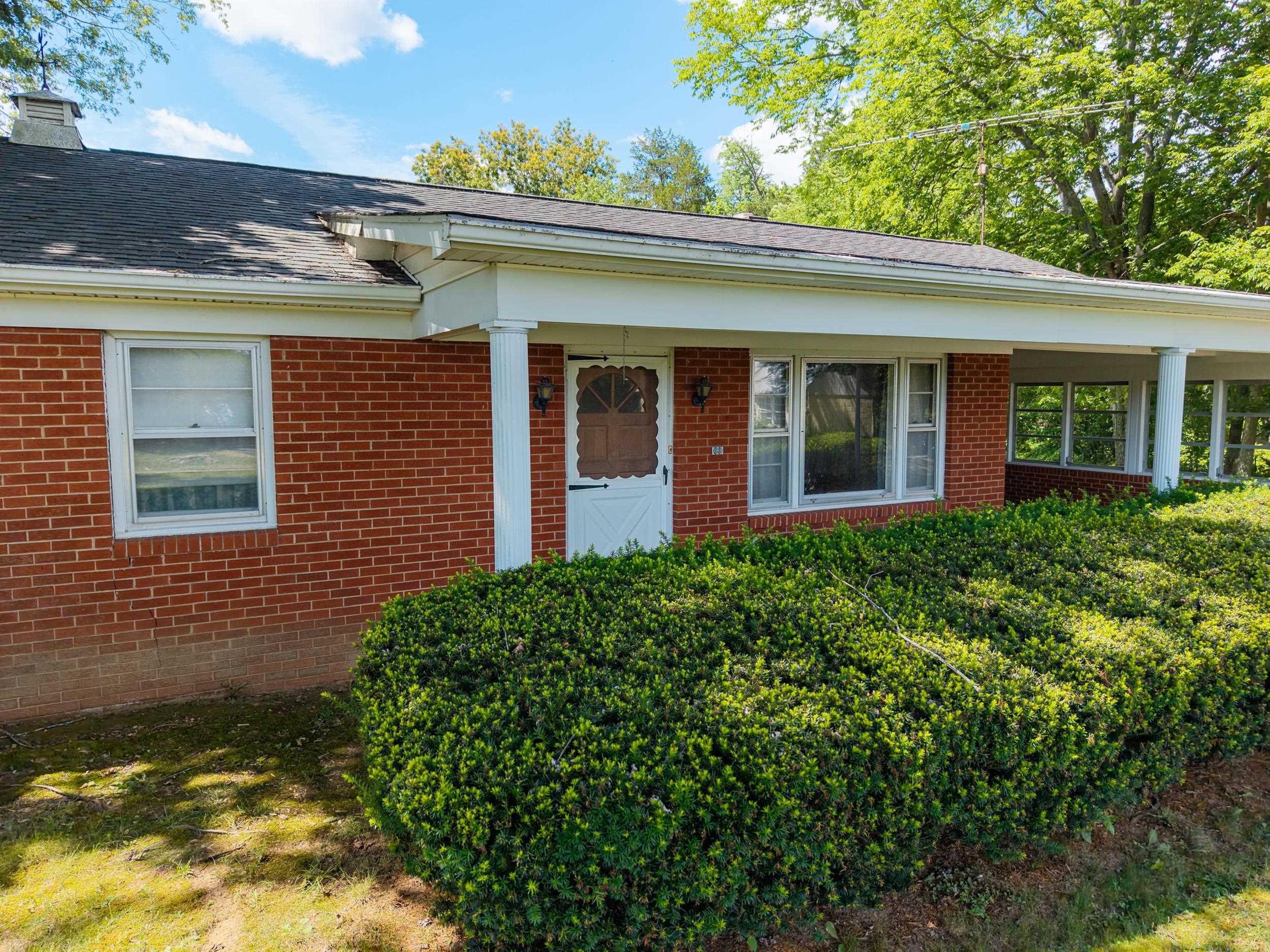 2275 US HWY 211 W, LURAY, Virginia 22835, 2 Bedrooms Bedrooms, ,1 BathroomBathrooms,Residential,2275 US HWY 211 W,678558 MLS # 678558 2275 US HWY 211 W, LURAY, Virginia 22835, 2 Bedrooms Bedrooms, ,1 BathroomBathrooms,Residential,2275 US HWY 211 W,678558 MLS # 678558