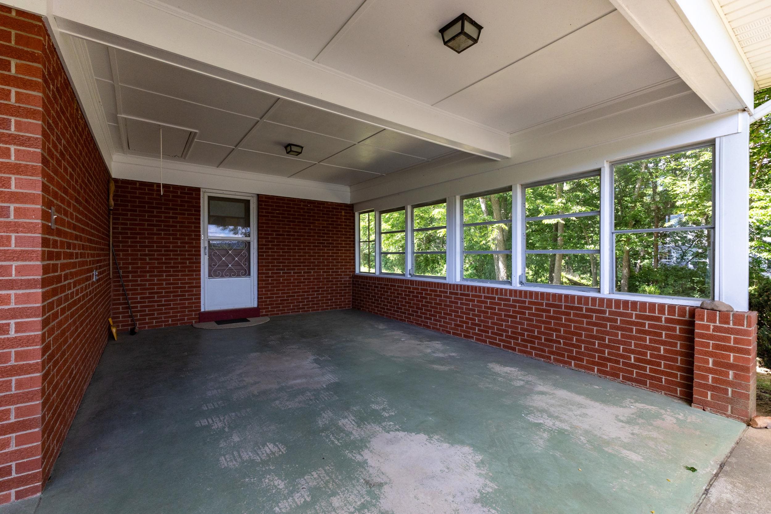 2275 US HWY 211 W, LURAY, Virginia 22835, 2 Bedrooms Bedrooms, ,1 BathroomBathrooms,Residential,2275 US HWY 211 W,678558 MLS # 678558 2275 US HWY 211 W, LURAY, Virginia 22835, 2 Bedrooms Bedrooms, ,1 BathroomBathrooms,Residential,2275 US HWY 211 W,678558 MLS # 678558