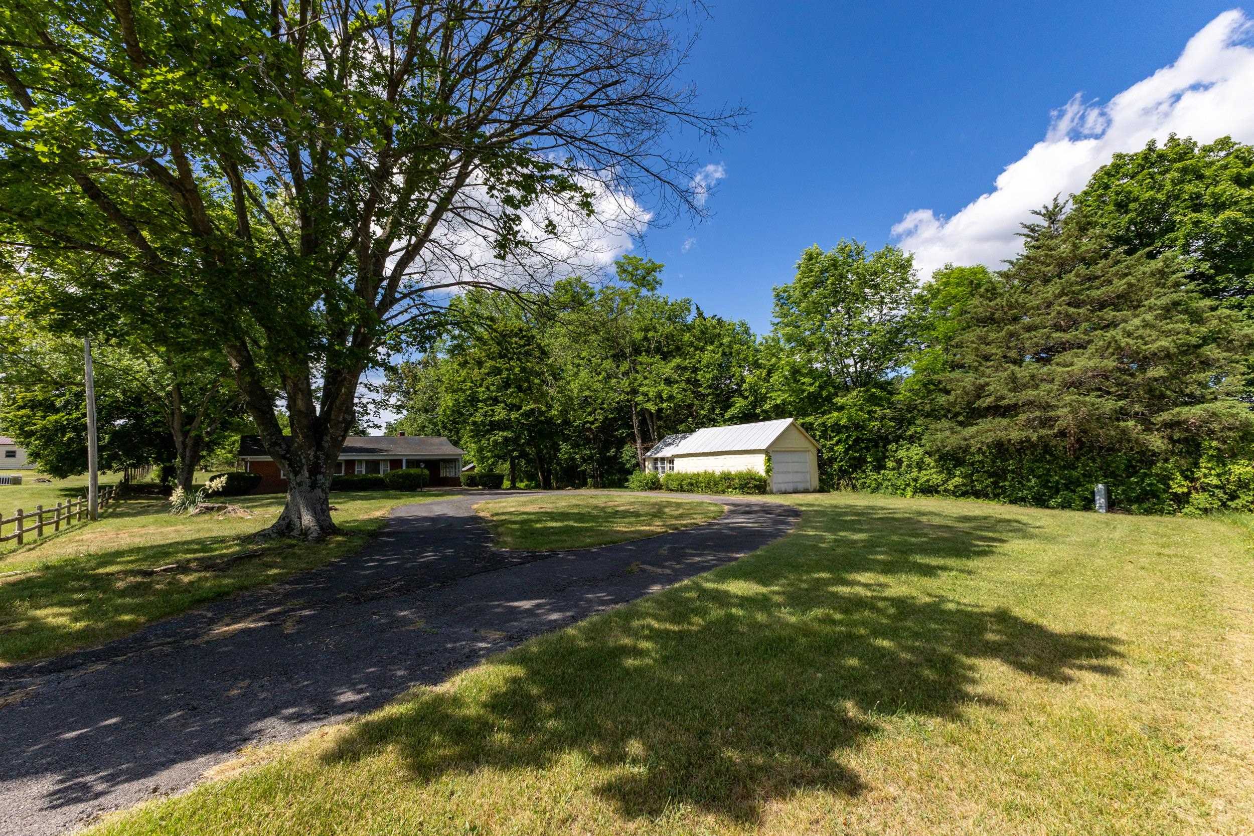 2275 US HWY 211 W, LURAY, Virginia 22835, 2 Bedrooms Bedrooms, ,1 BathroomBathrooms,Residential,2275 US HWY 211 W,678558 MLS # 678558 2275 US HWY 211 W, LURAY, Virginia 22835, 2 Bedrooms Bedrooms, ,1 BathroomBathrooms,Residential,2275 US HWY 211 W,678558 MLS # 678558