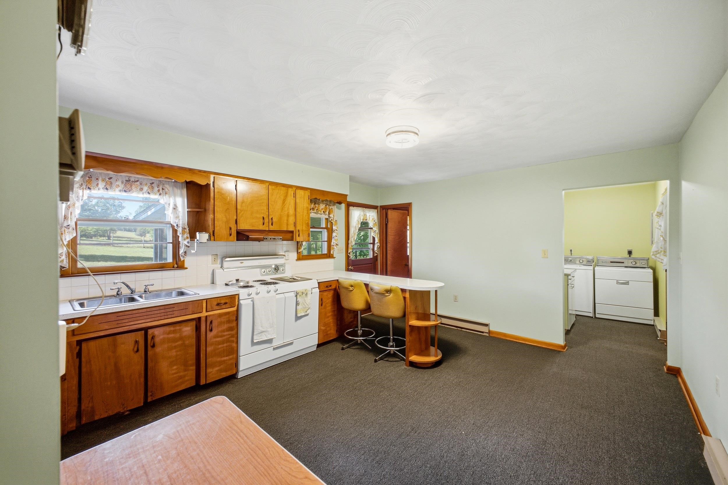 2275 US HWY 211 W, LURAY, Virginia 22835, 2 Bedrooms Bedrooms, ,1 BathroomBathrooms,Residential,2275 US HWY 211 W,678558 MLS # 678558 2275 US HWY 211 W, LURAY, Virginia 22835, 2 Bedrooms Bedrooms, ,1 BathroomBathrooms,Residential,2275 US HWY 211 W,678558 MLS # 678558