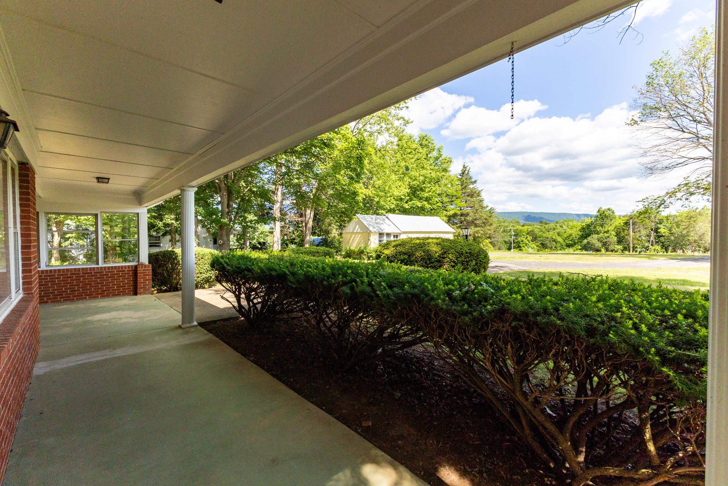 2275 US HWY 211 W, LURAY, Virginia 22835, 2 Bedrooms Bedrooms, ,1 BathroomBathrooms,Residential,2275 US HWY 211 W,678558 MLS # 678558 2275 US HWY 211 W, LURAY, Virginia 22835, 2 Bedrooms Bedrooms, ,1 BathroomBathrooms,Residential,2275 US HWY 211 W,678558 MLS # 678558