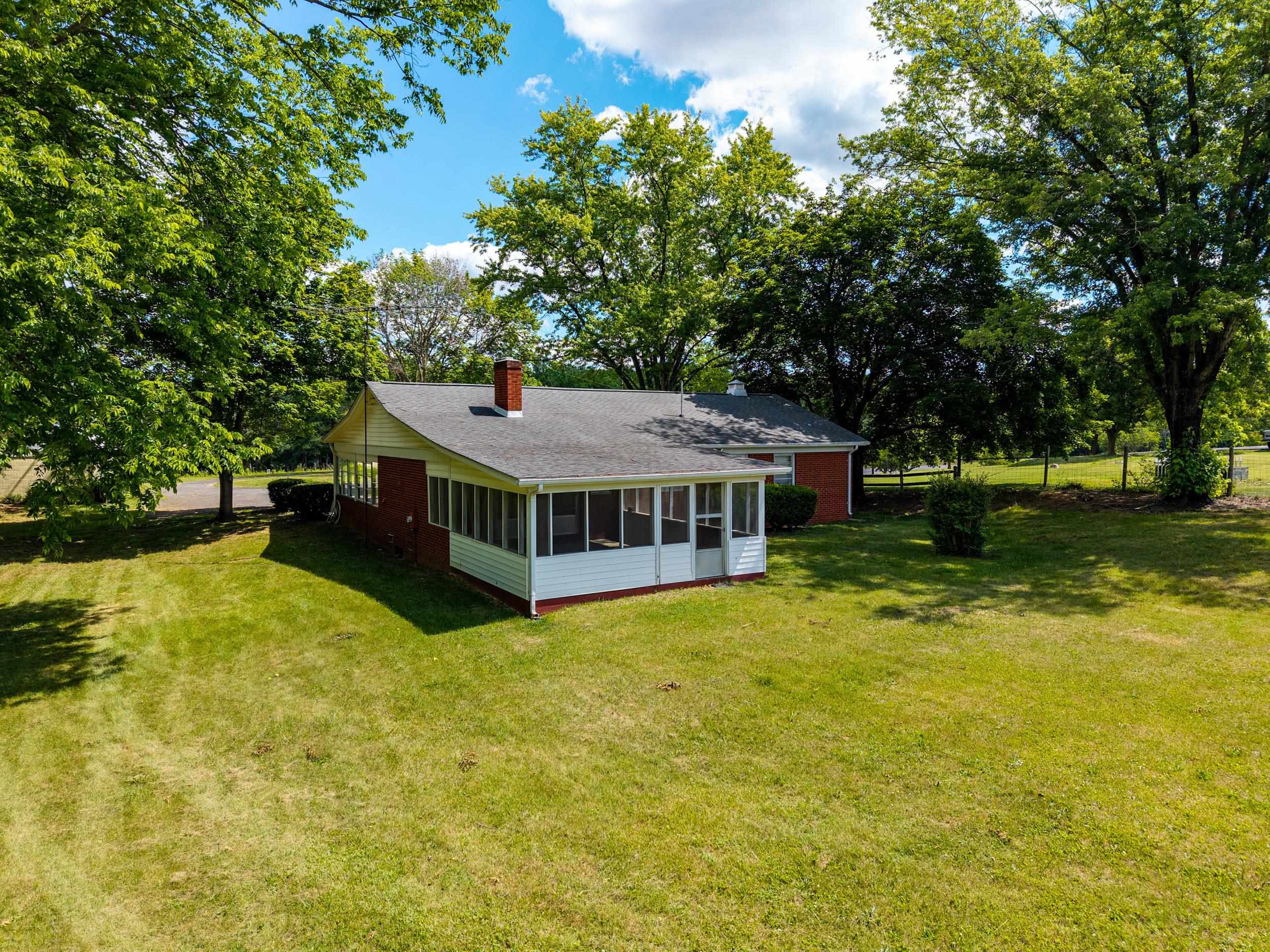 2275 US HWY 211 W, LURAY, Virginia 22835, 2 Bedrooms Bedrooms, ,1 BathroomBathrooms,Residential,2275 US HWY 211 W,678558 MLS # 678558 2275 US HWY 211 W, LURAY, Virginia 22835, 2 Bedrooms Bedrooms, ,1 BathroomBathrooms,Residential,2275 US HWY 211 W,678558 MLS # 678558
