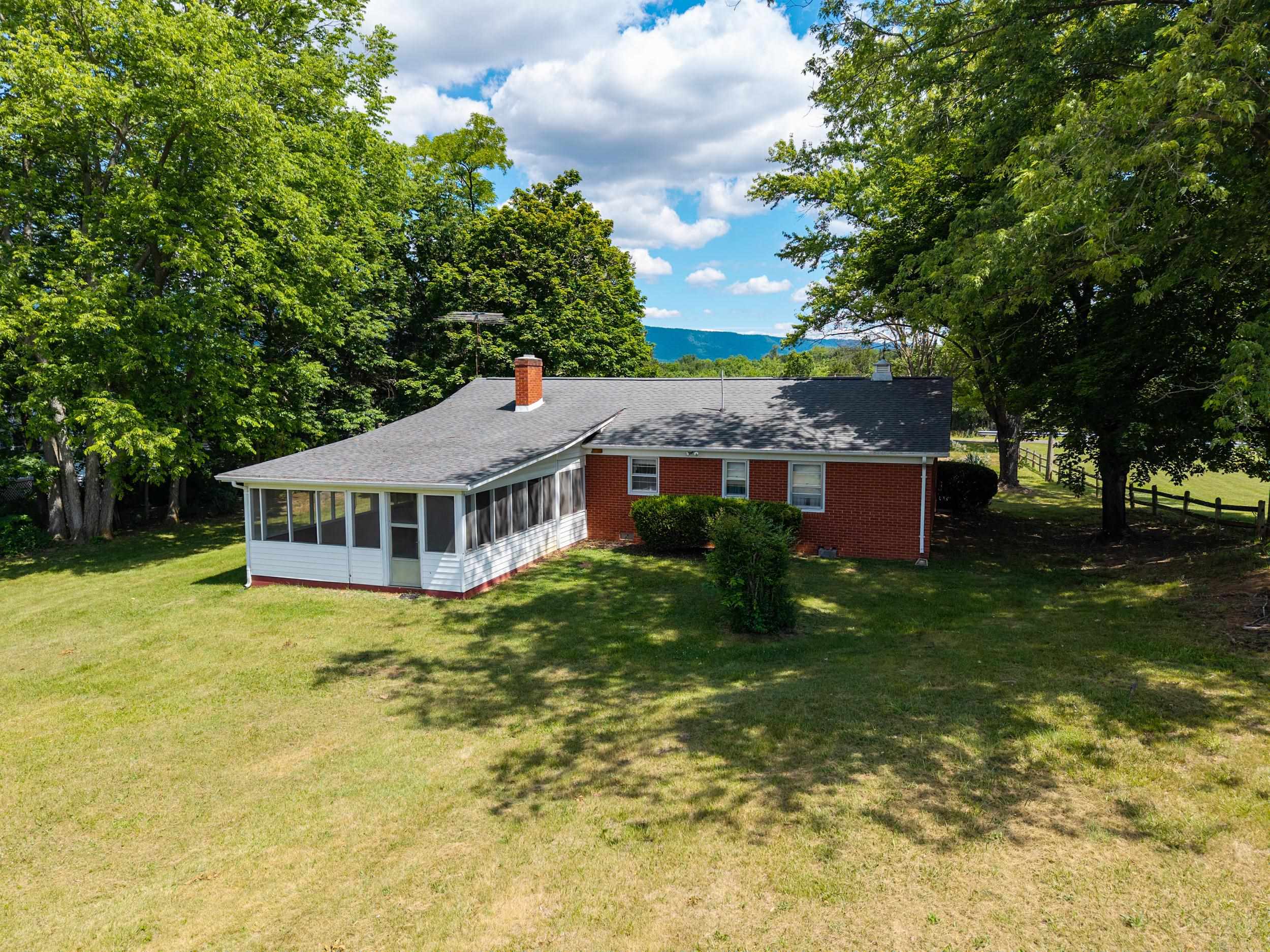 2275 US HWY 211 W, LURAY, Virginia 22835, 2 Bedrooms Bedrooms, ,1 BathroomBathrooms,Residential,2275 US HWY 211 W,678558 MLS # 678558 2275 US HWY 211 W, LURAY, Virginia 22835, 2 Bedrooms Bedrooms, ,1 BathroomBathrooms,Residential,2275 US HWY 211 W,678558 MLS # 678558