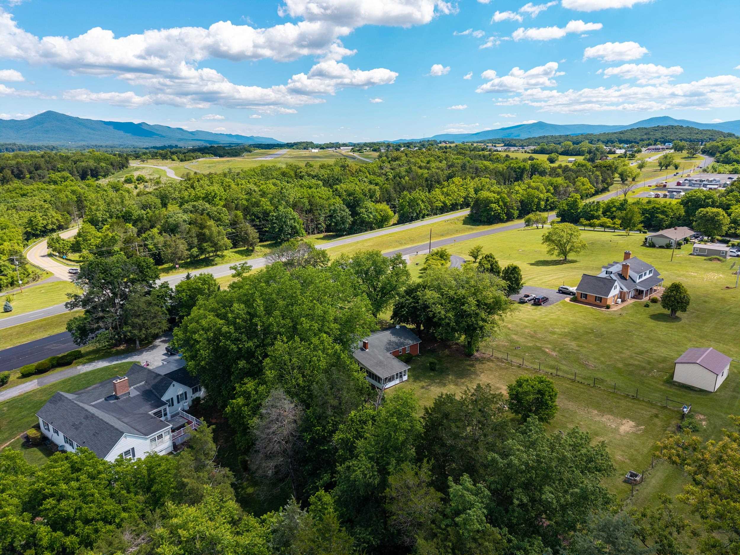 2275 US HWY 211 W, LURAY, Virginia 22835, 2 Bedrooms Bedrooms, ,1 BathroomBathrooms,Residential,2275 US HWY 211 W,678558 MLS # 678558 2275 US HWY 211 W, LURAY, Virginia 22835, 2 Bedrooms Bedrooms, ,1 BathroomBathrooms,Residential,2275 US HWY 211 W,678558 MLS # 678558