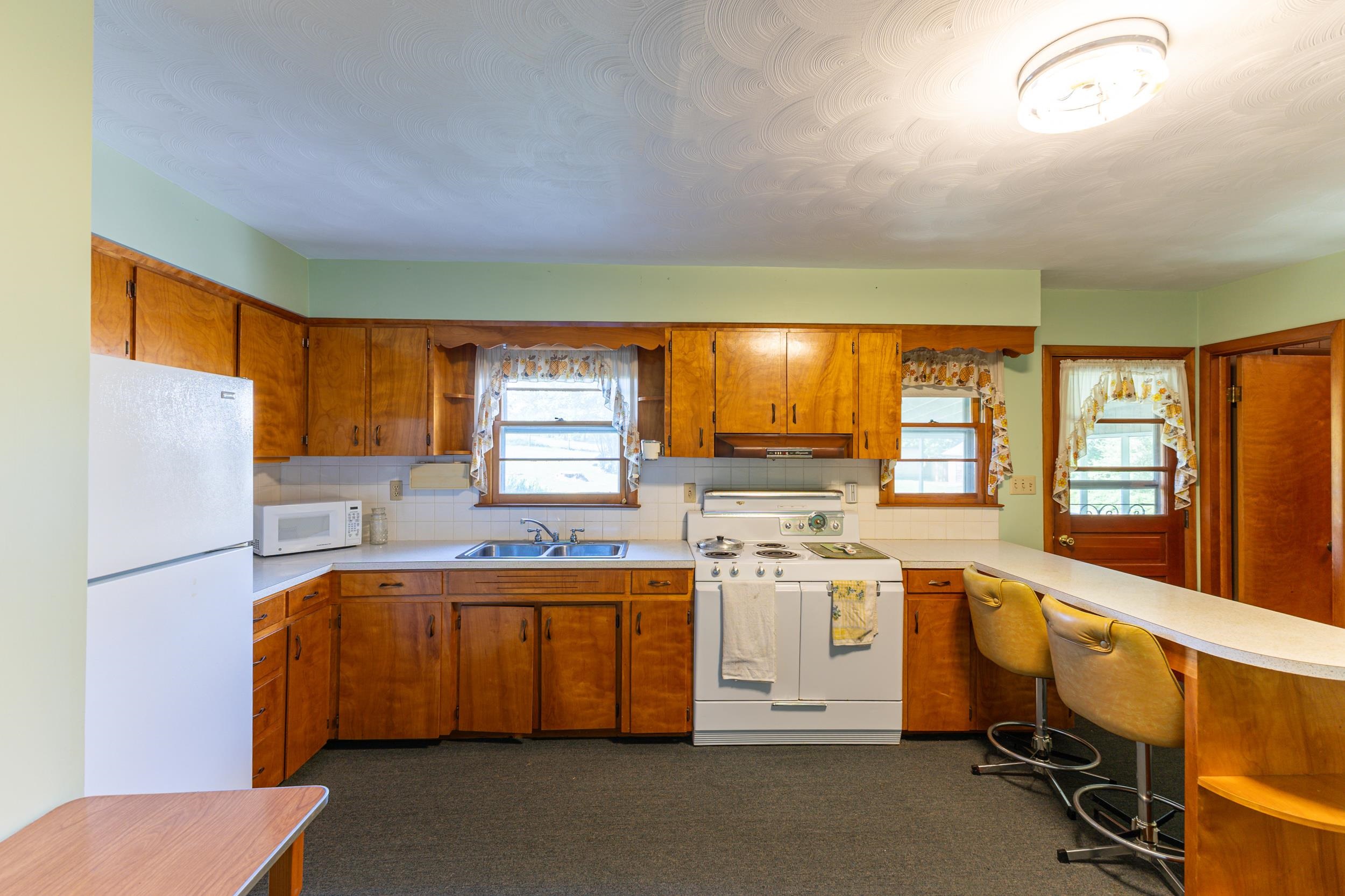2275 US HWY 211 W, LURAY, Virginia 22835, 2 Bedrooms Bedrooms, ,1 BathroomBathrooms,Residential,2275 US HWY 211 W,678558 MLS # 678558 2275 US HWY 211 W, LURAY, Virginia 22835, 2 Bedrooms Bedrooms, ,1 BathroomBathrooms,Residential,2275 US HWY 211 W,678558 MLS # 678558